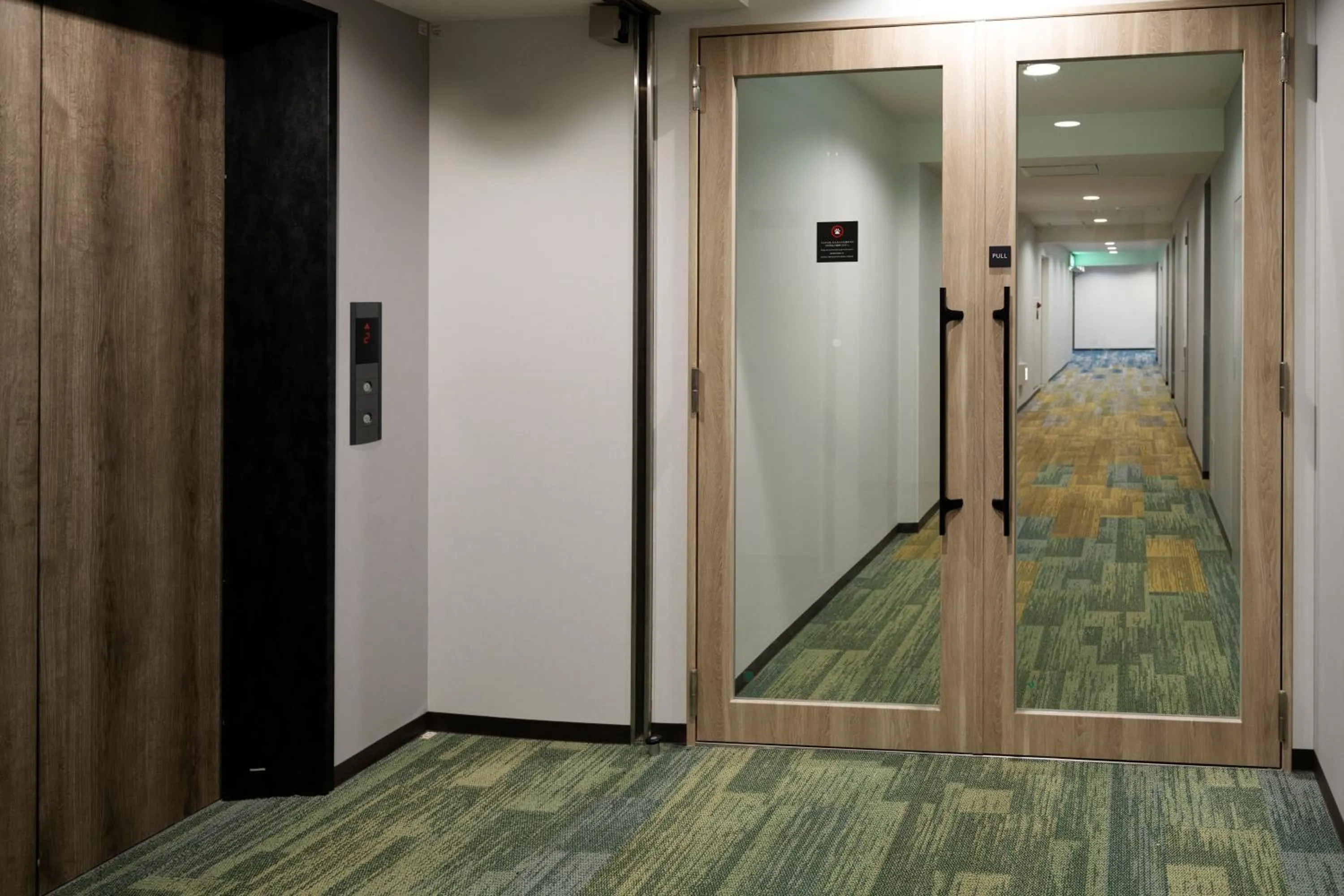 elevator in Atagawa Ocean Resort