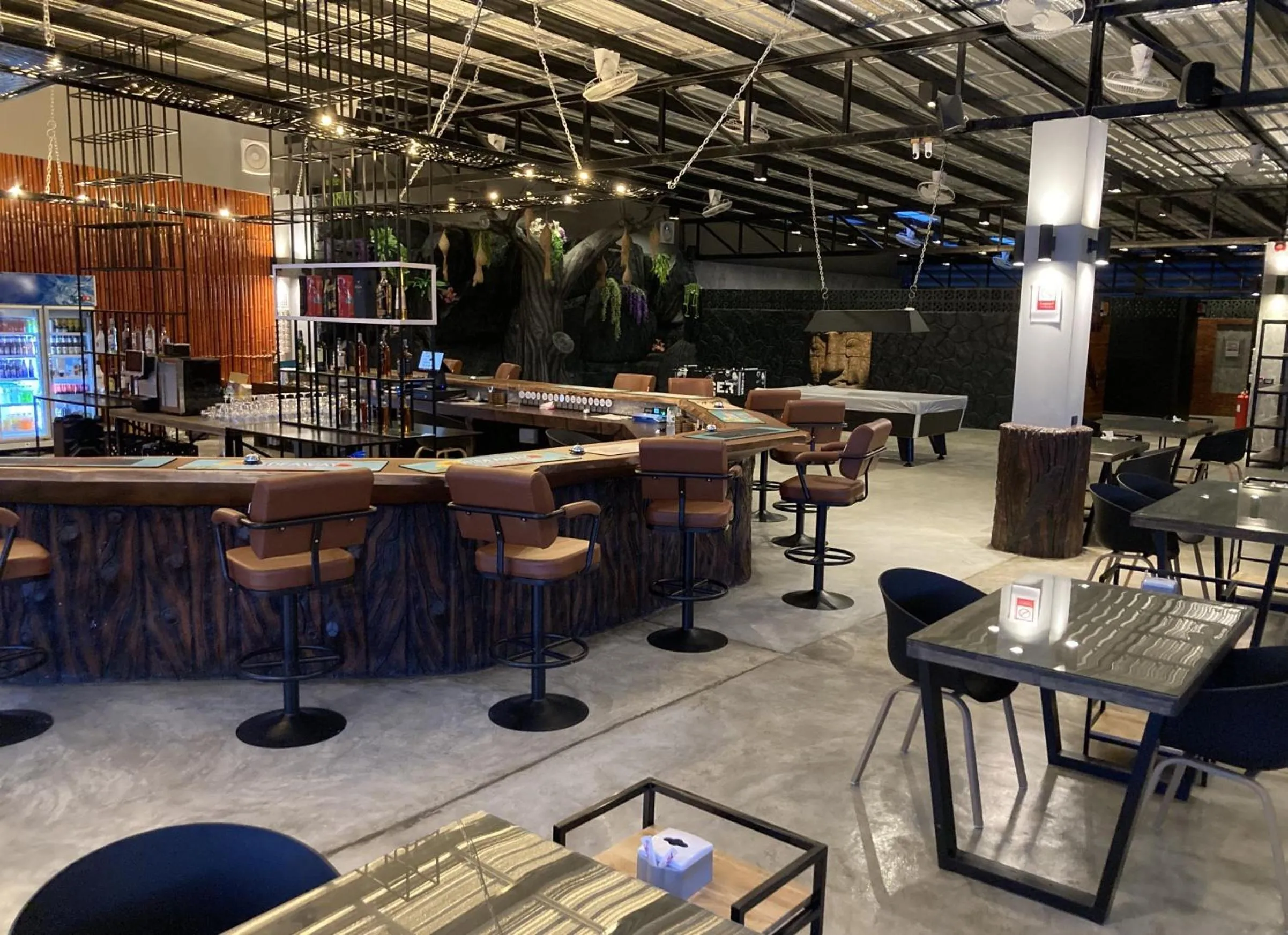 Restaurant/places to eat in Hideaway Resort Banchang