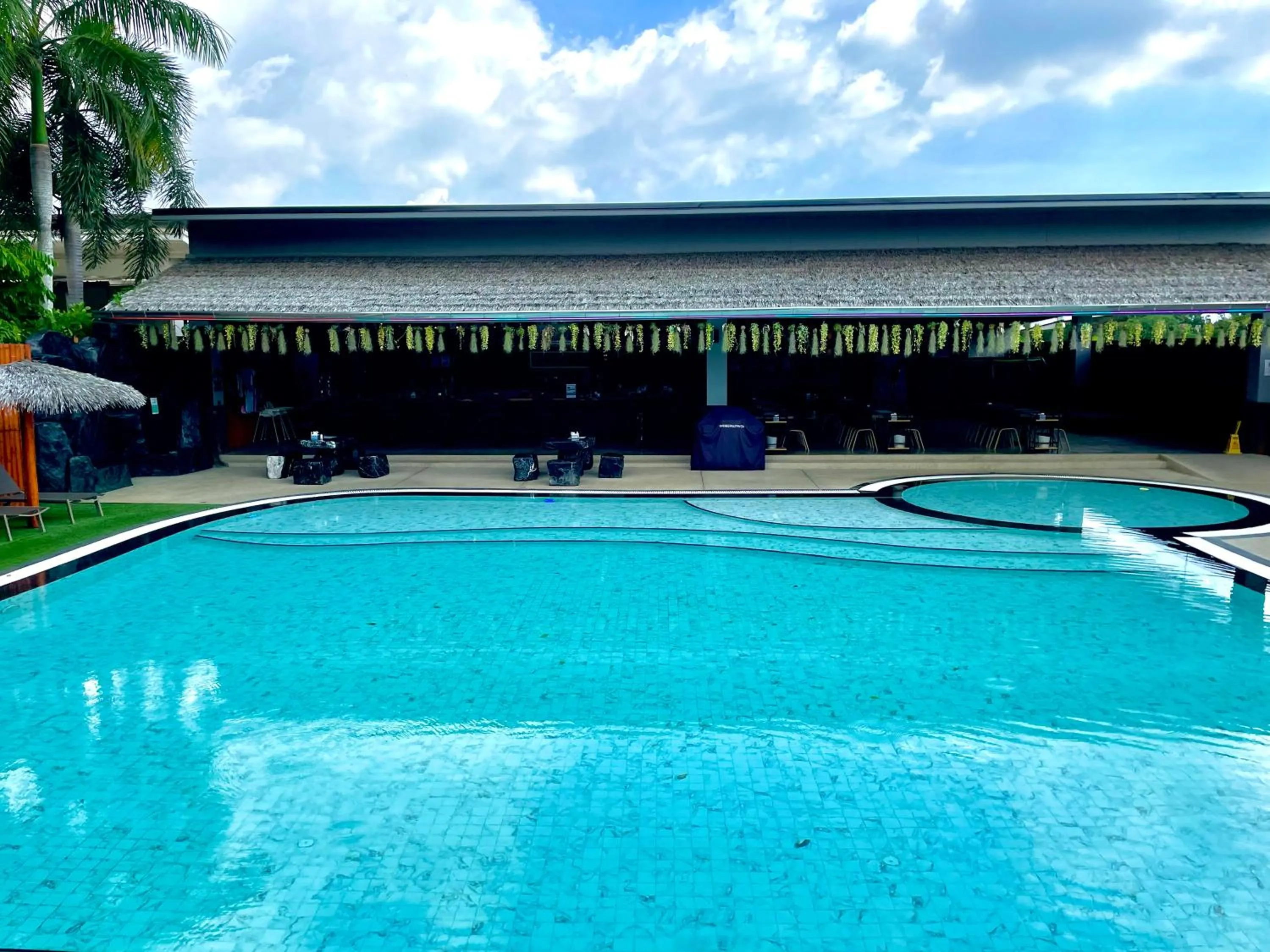Swimming pool in Hideaway Resort Banchang