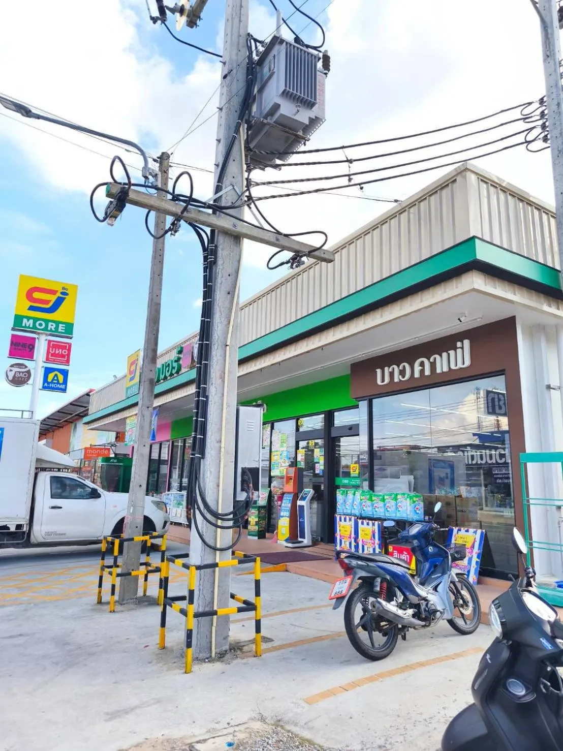 Shopping Area in Hideaway Resort Banchang