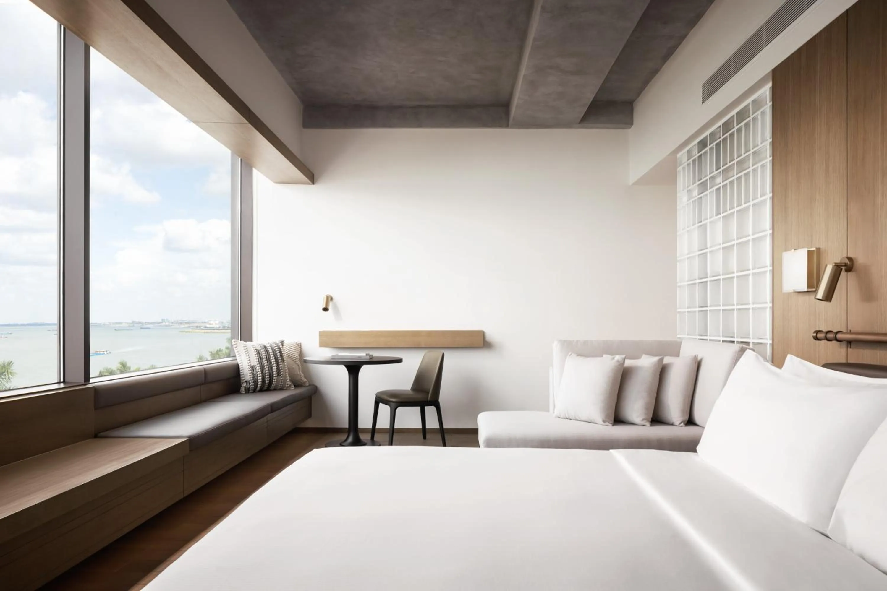 View (from property/room), Bed in Hotel KVL