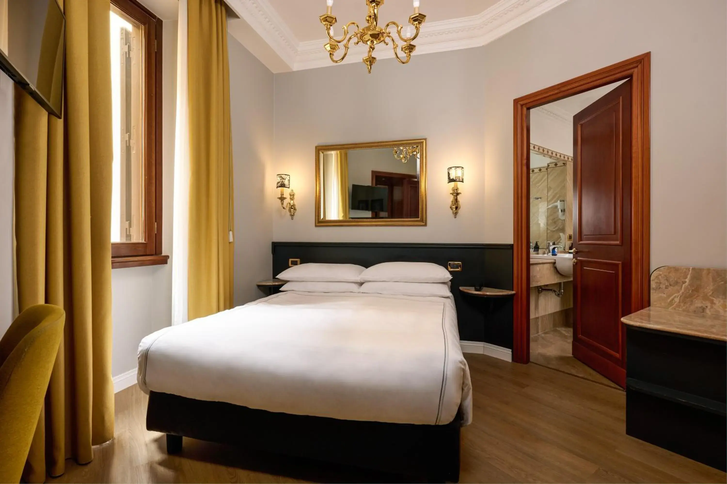 Small Double Room - single occupancy in Hotel Barberini Small Double Room - single occupancy in Hotel Barberini
