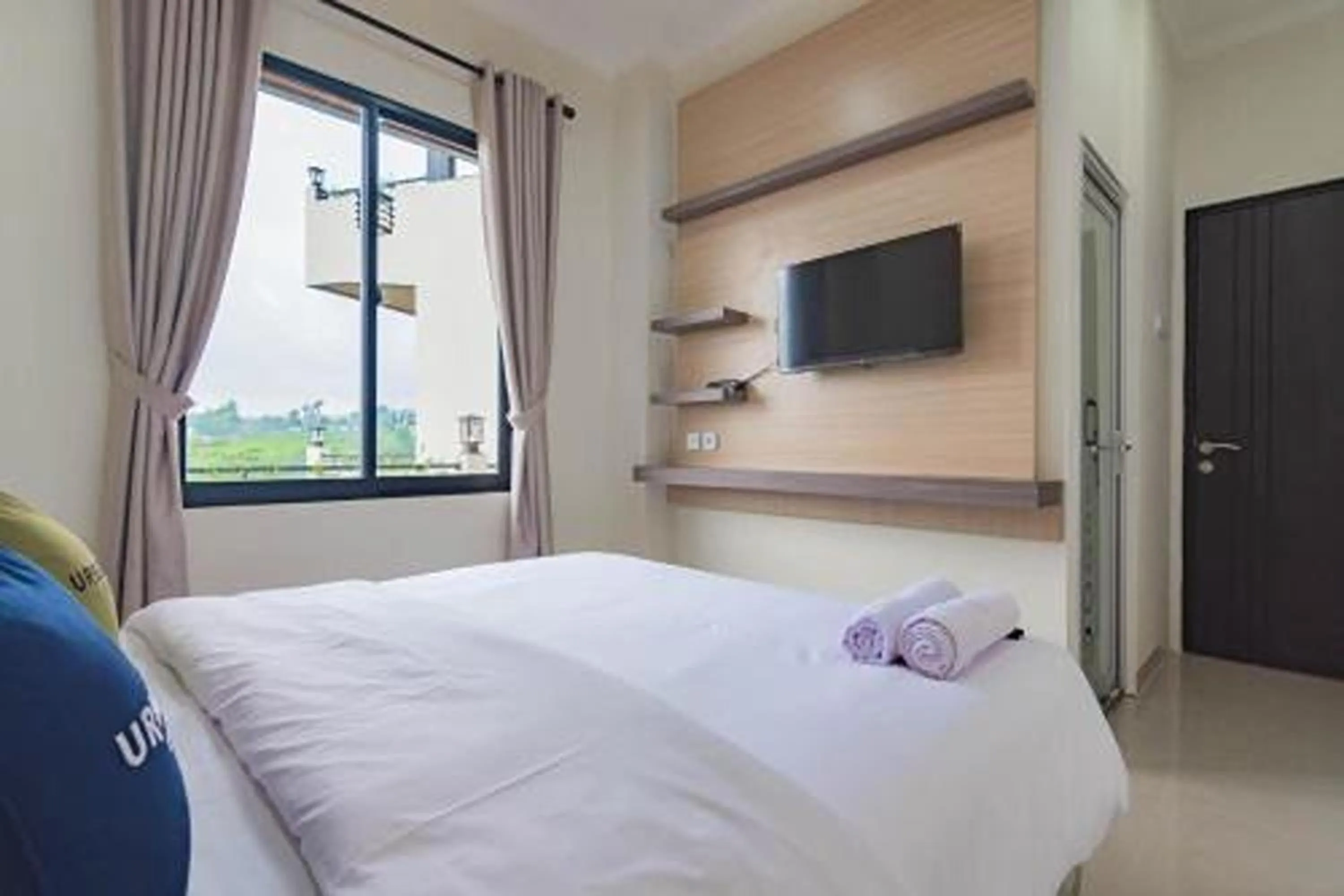 Photo of the whole room, Bed in Mamifokobo Hotel & Glamping