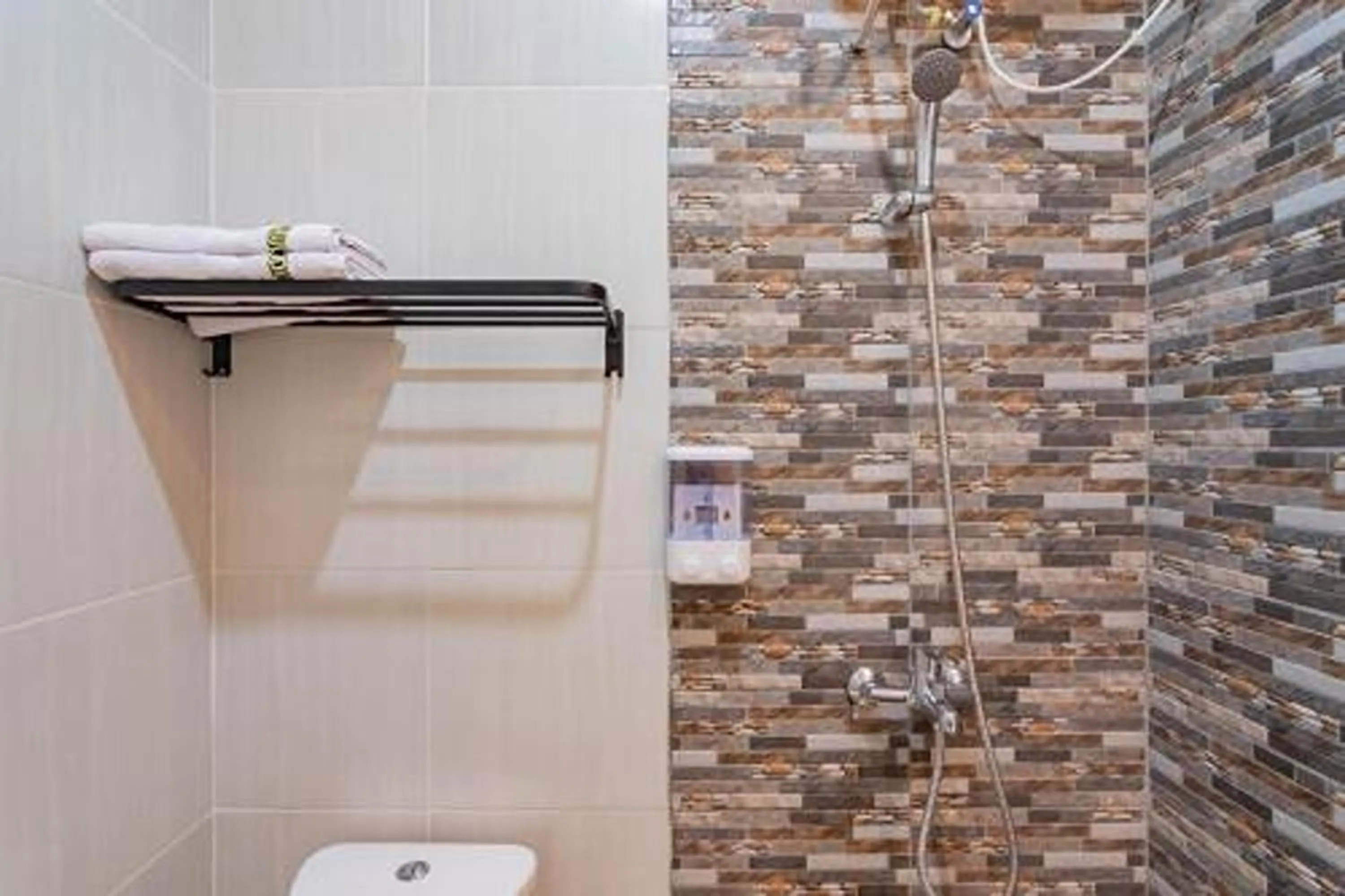 Bathroom in Mamifokobo Hotel & Glamping