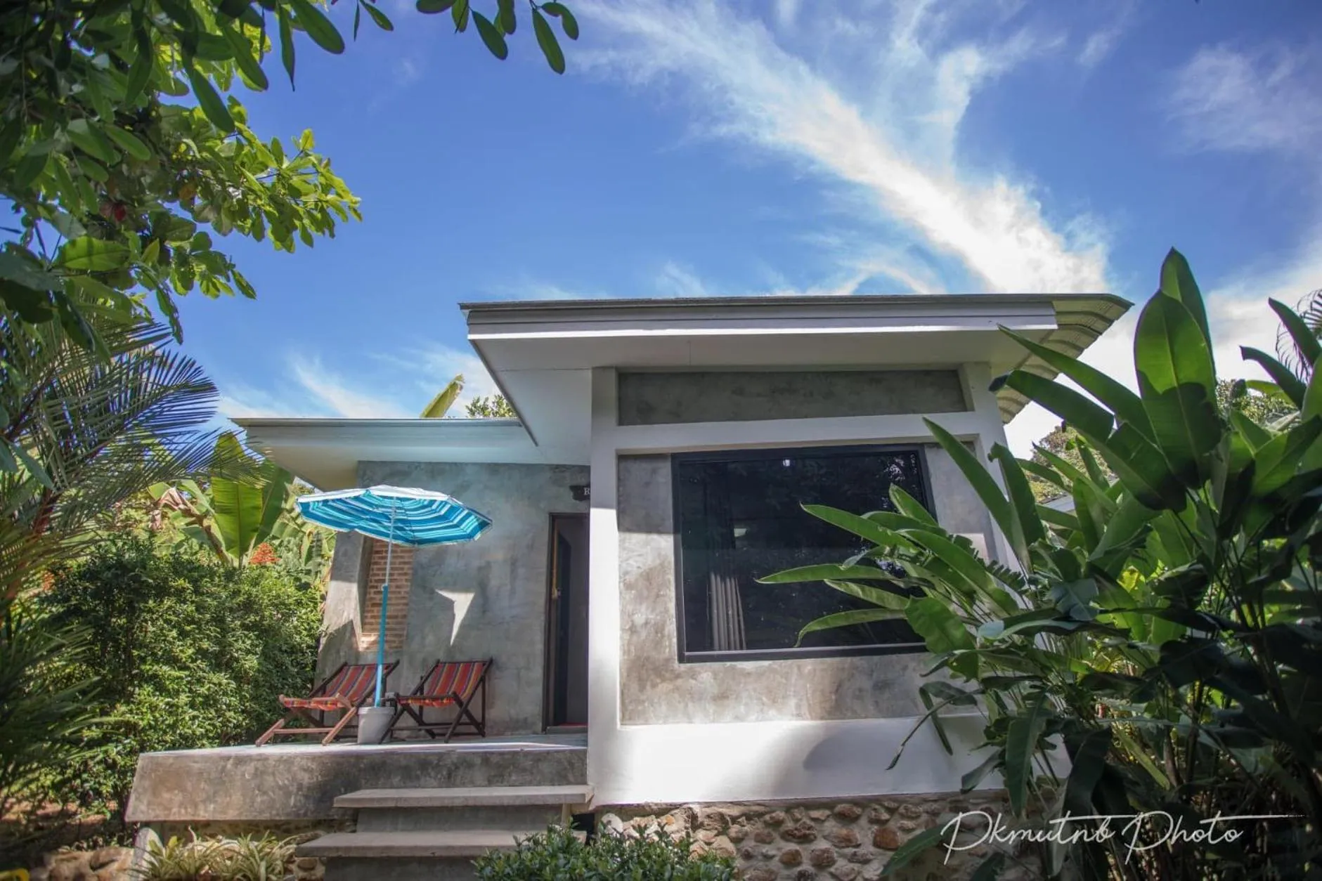 Property building in Sunshine On The Rock