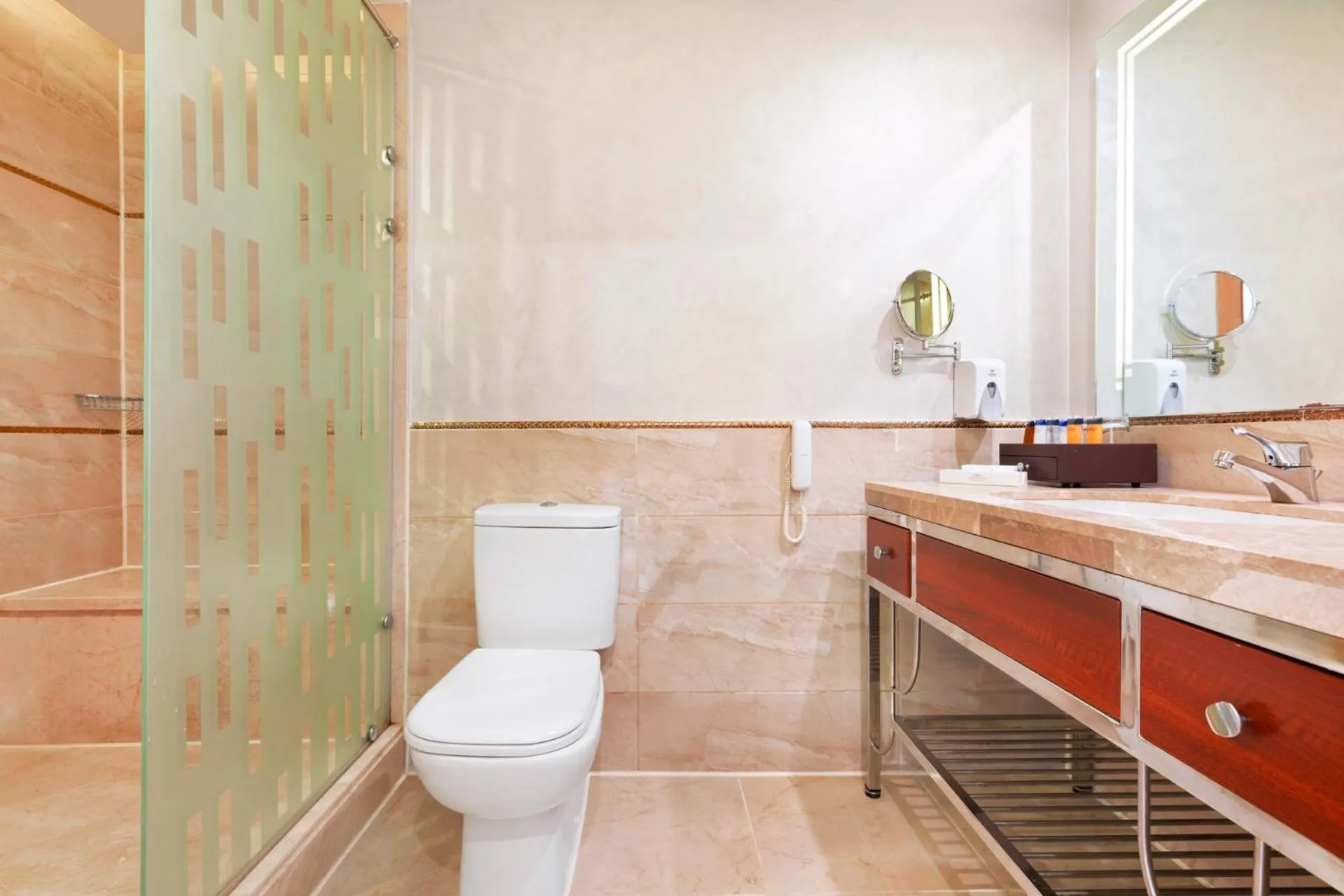 Bathroom in Beach Albatros The Club - Aqua Park