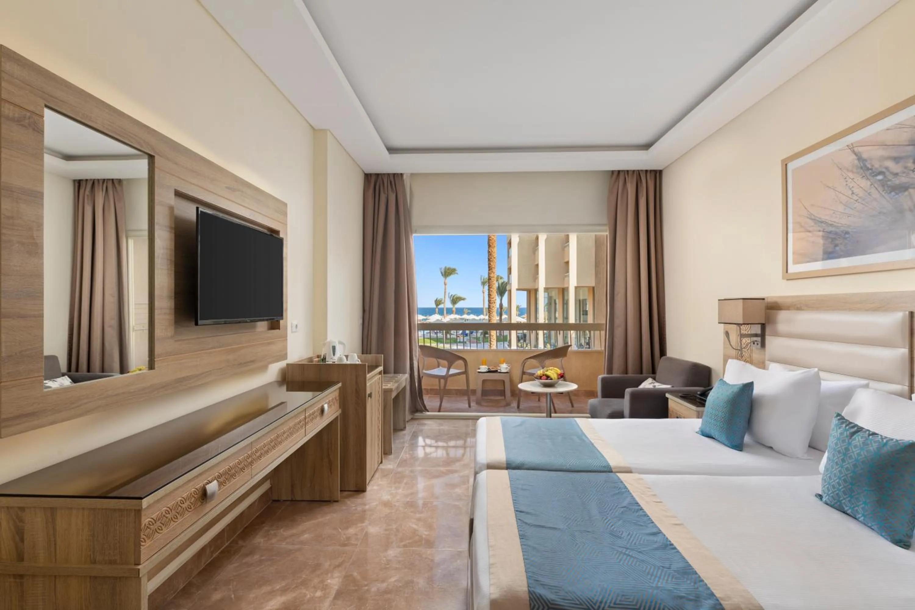 Bedroom, Bed in Beach Albatros The Club - Aqua Park