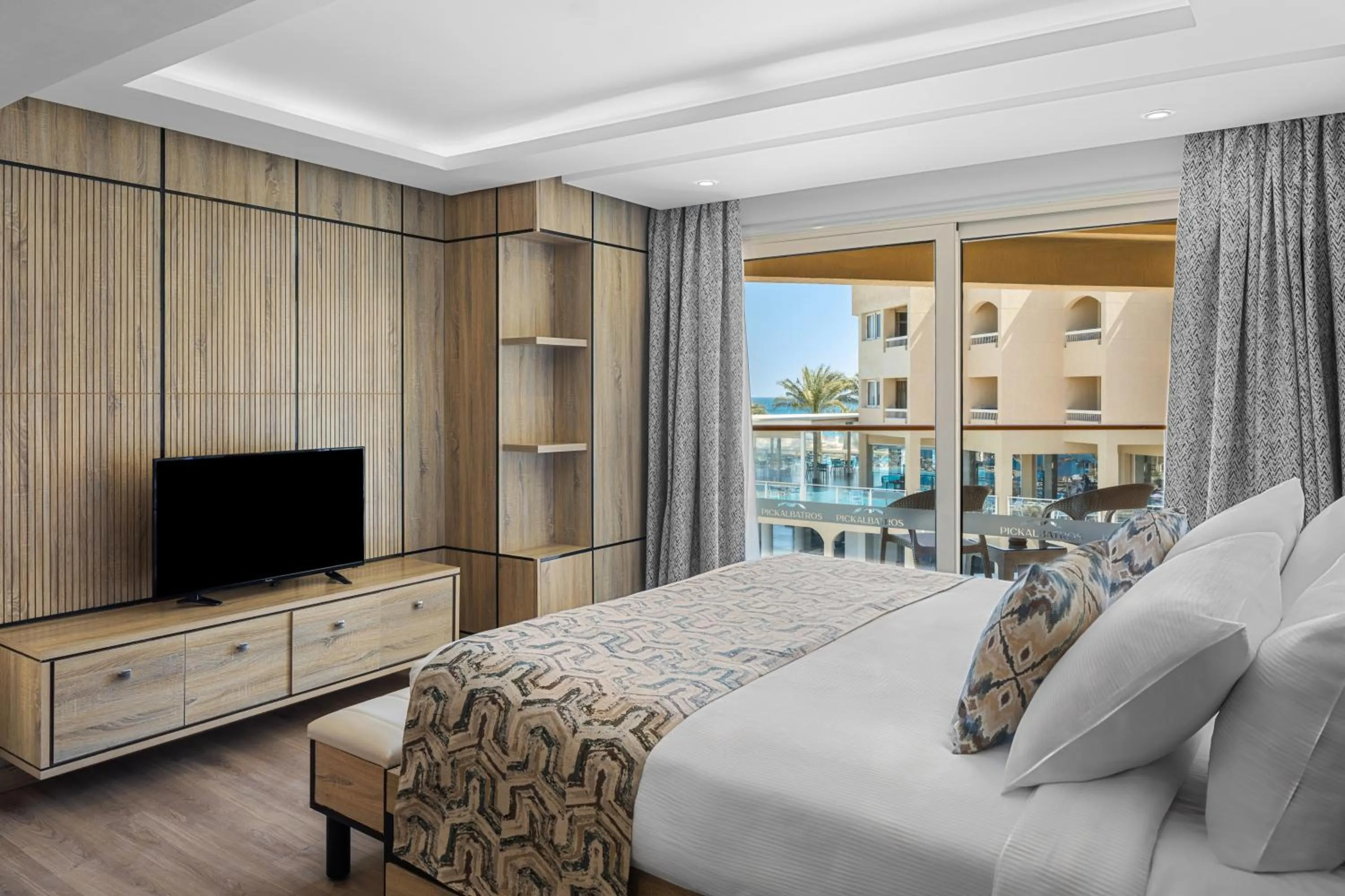 Bed in Beach Albatros The Club - Aqua Park