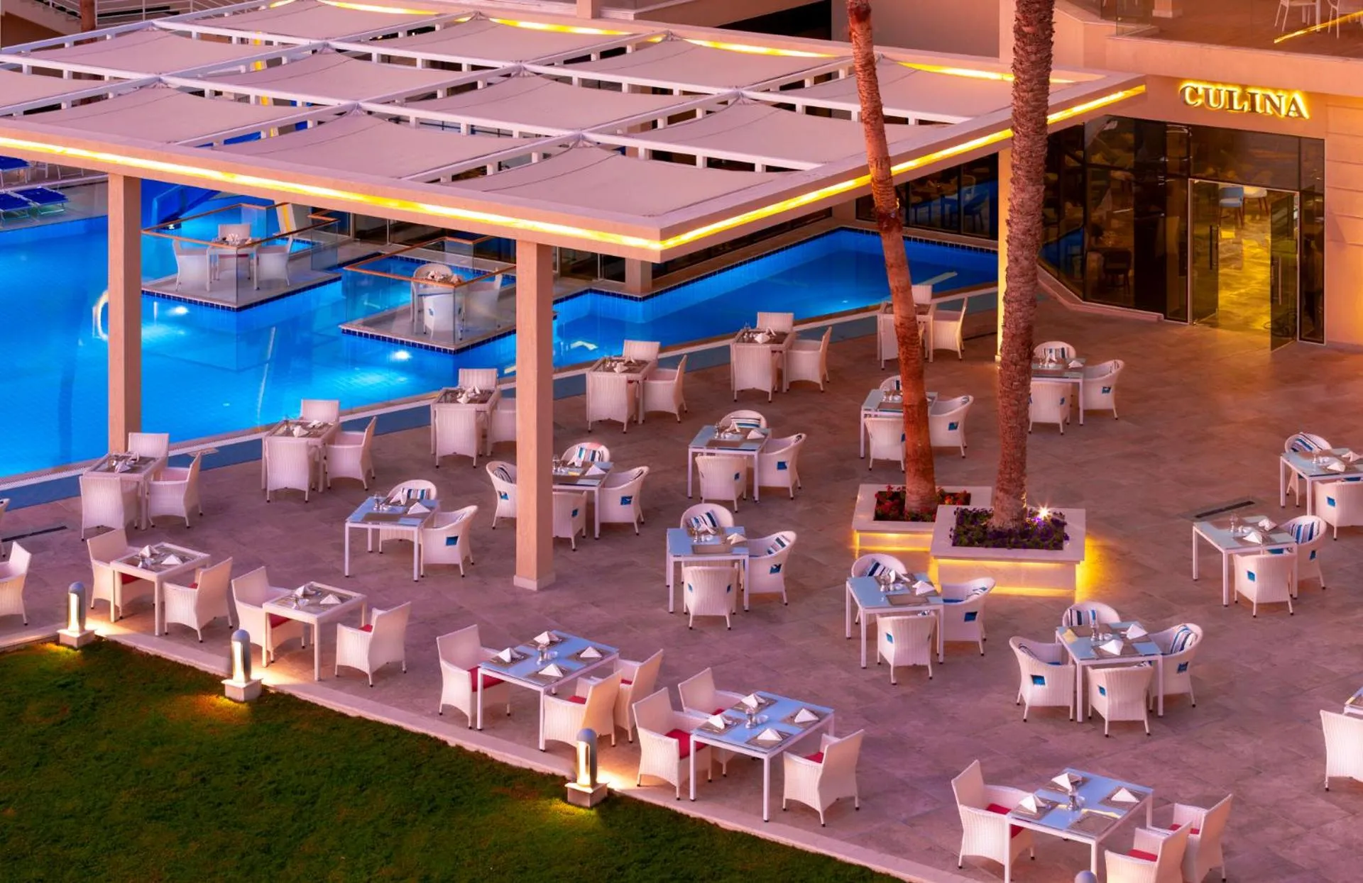 Restaurant/places to eat in Beach Albatros The Club - Aqua Park