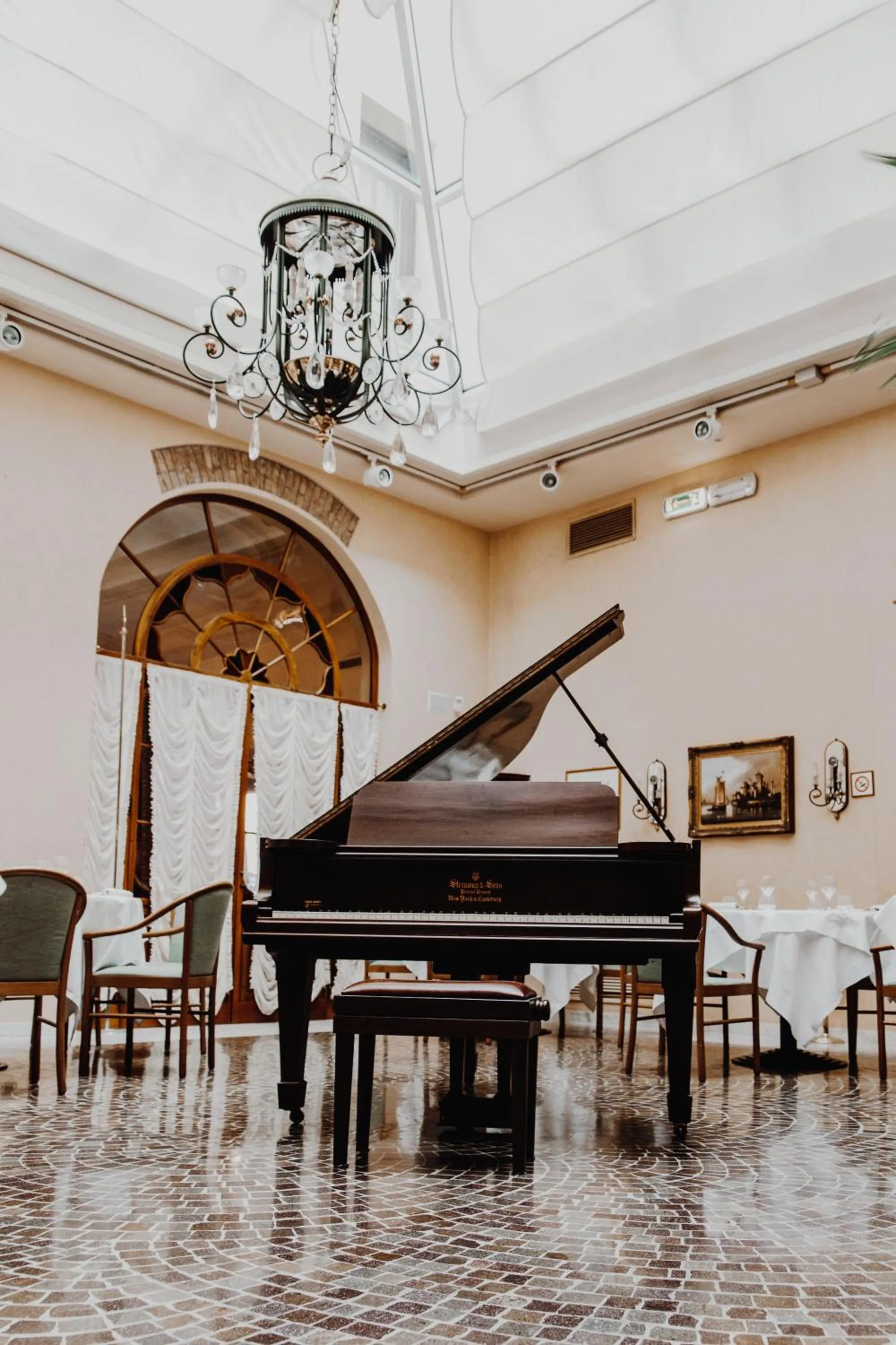 Communal lounge/ TV room in Phi Hotel Dei Medaglioni