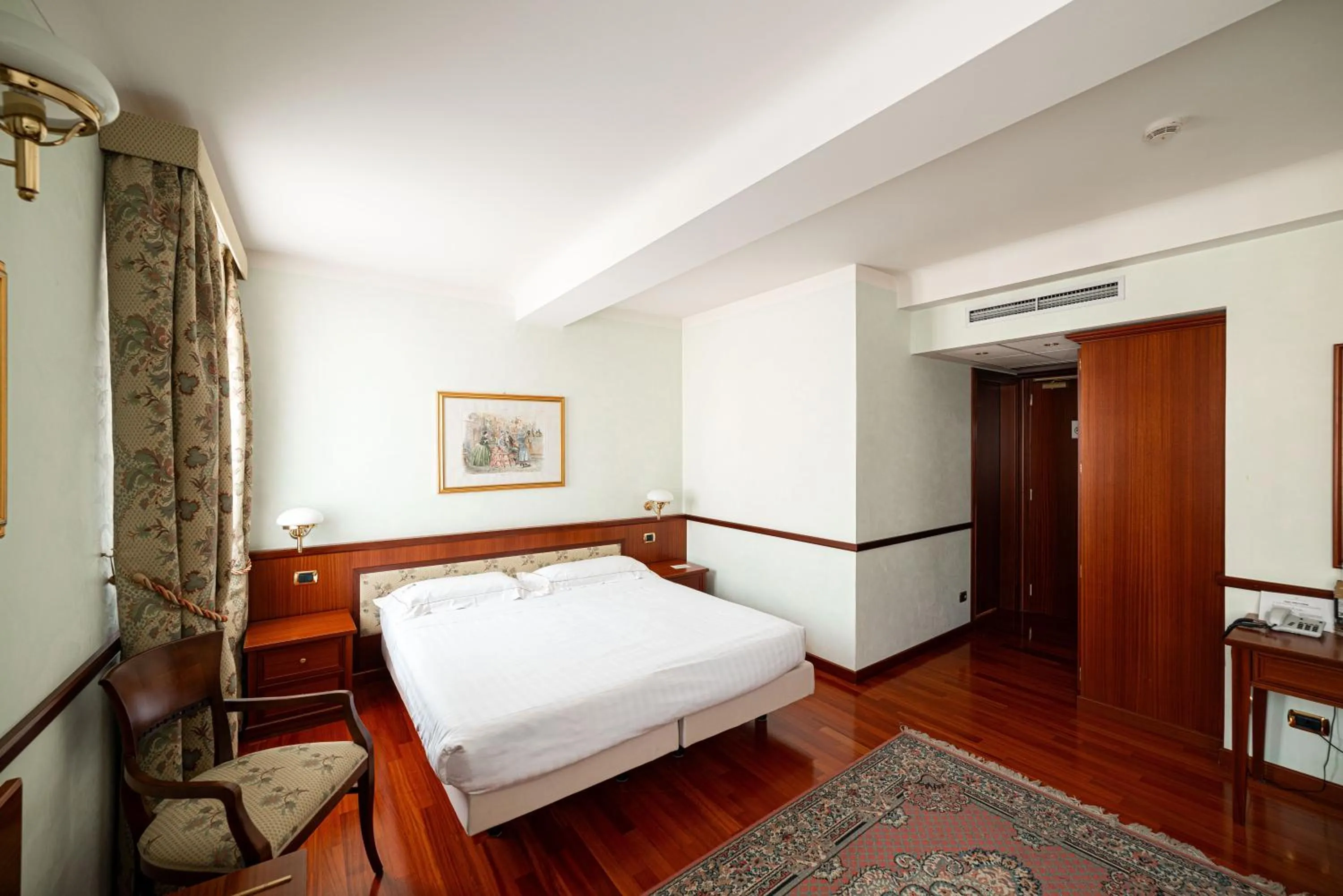 Photo of the whole room, Bed in Phi Hotel Dei Medaglioni