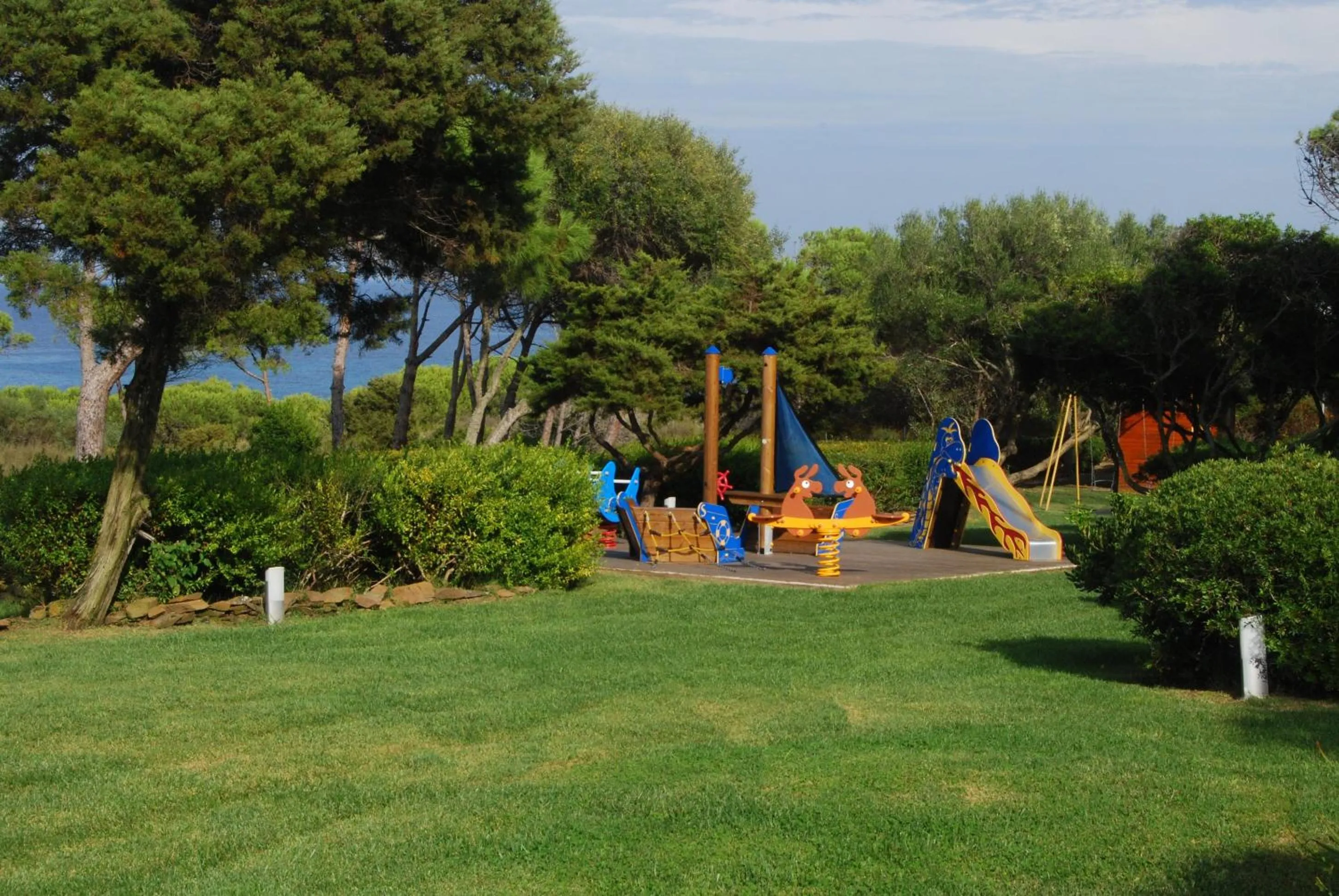 Children play ground in UNAHOTELS Club Hotel Ancora