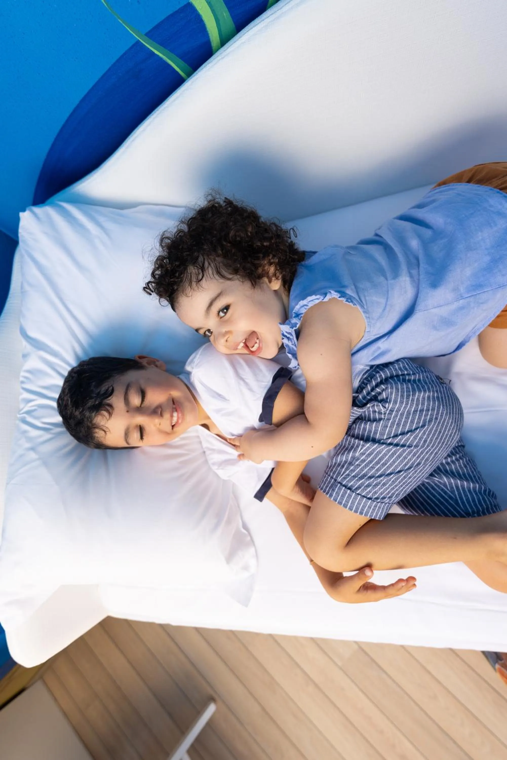 People, Bed in UNAHOTELS Club Hotel Ancora