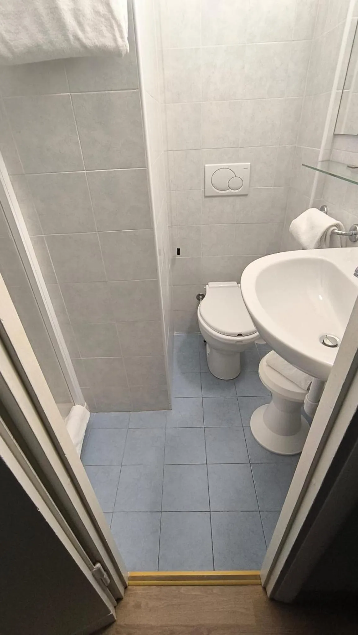 Bathroom in Hotel La Perla Del Capo