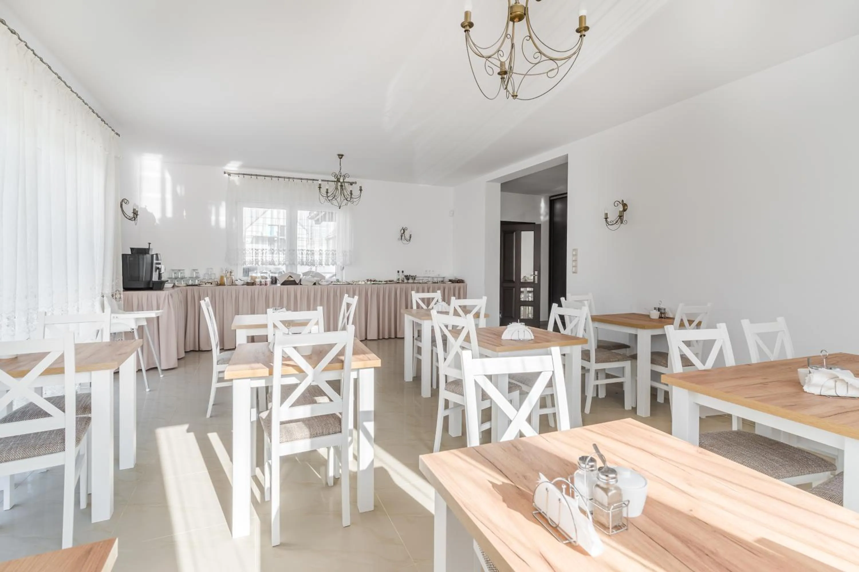 Breakfast in Villa Lima