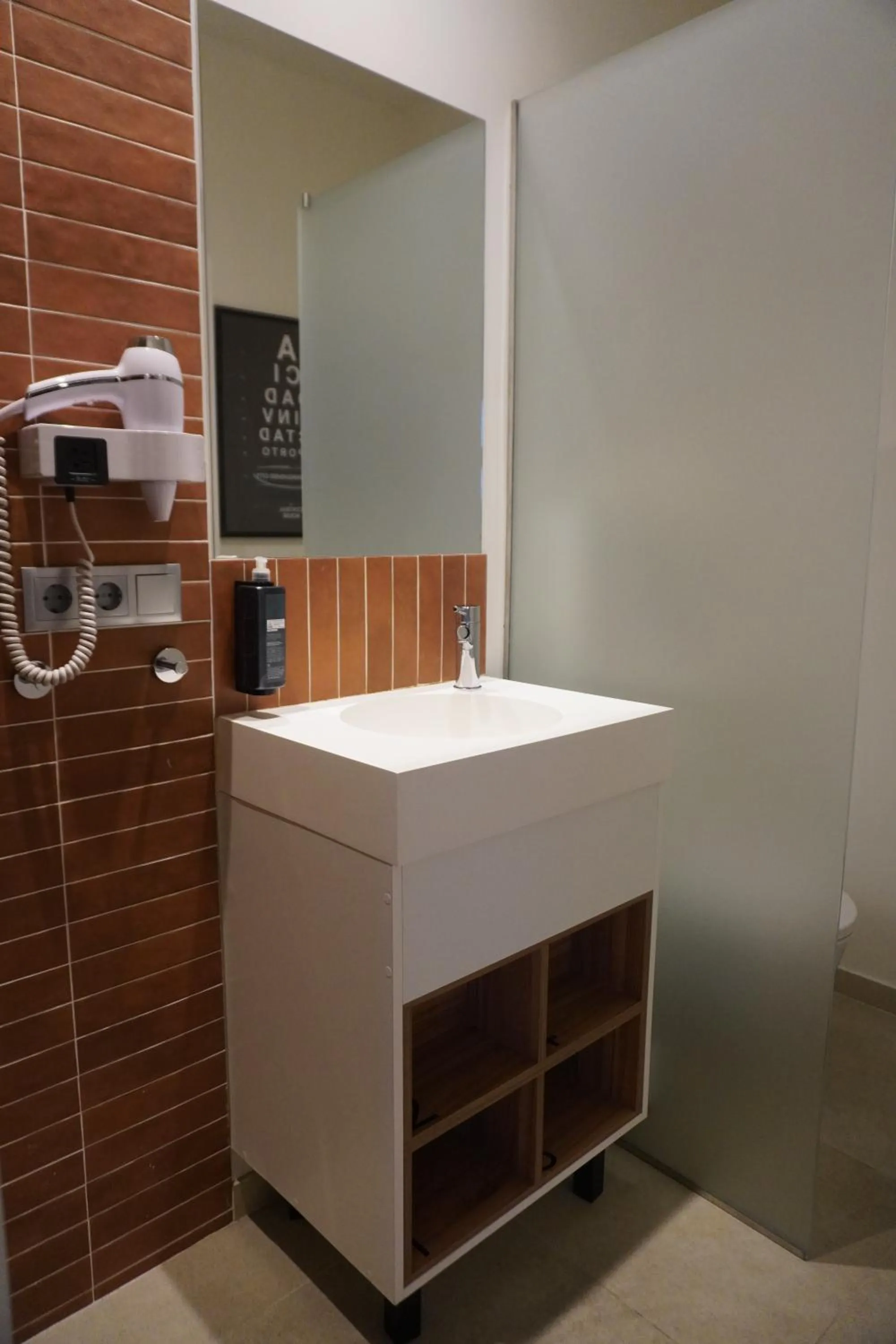 Bathroom in The Central House Porto Ribeira