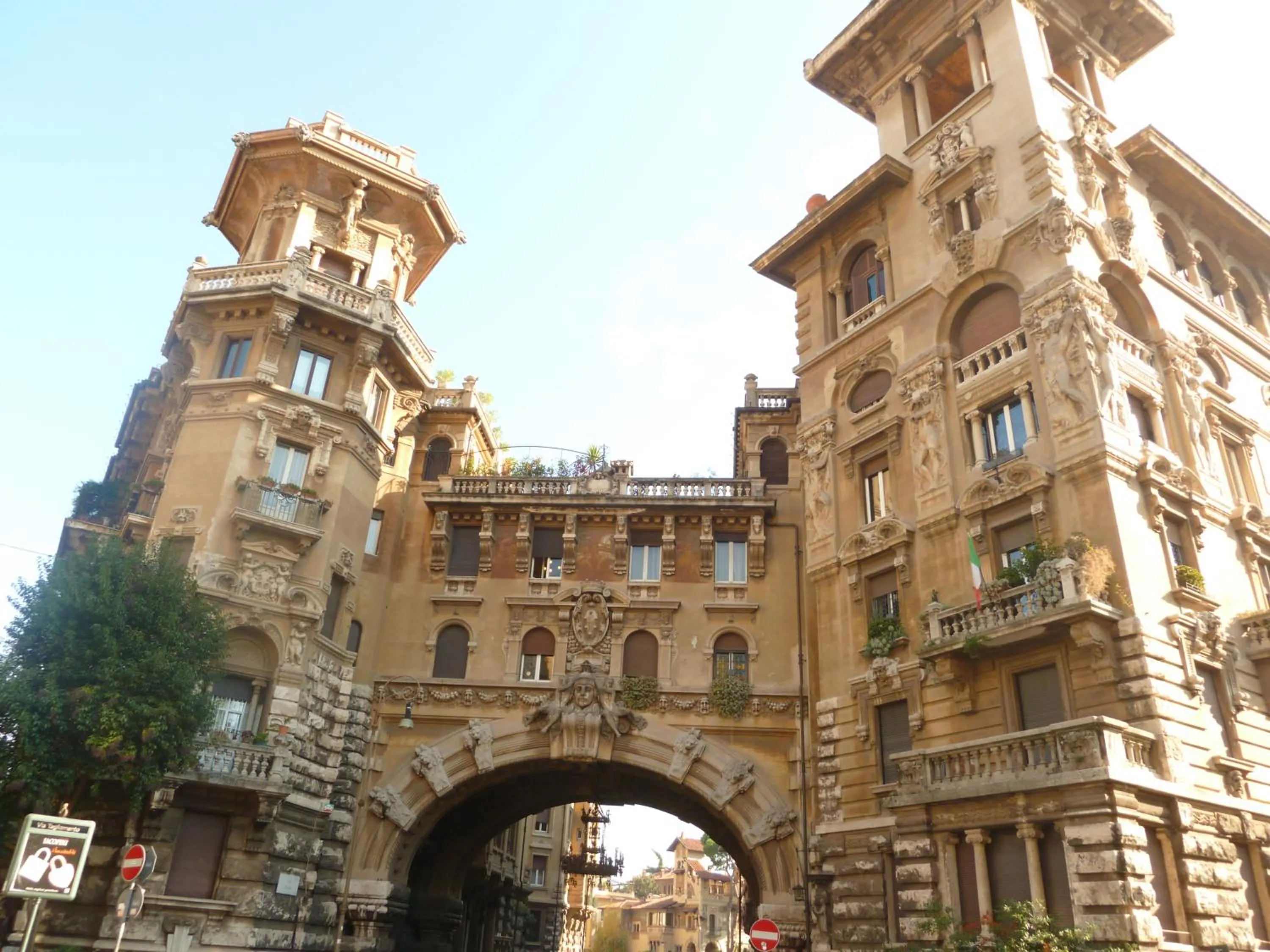 Neighbourhood in Hotel Coppede'