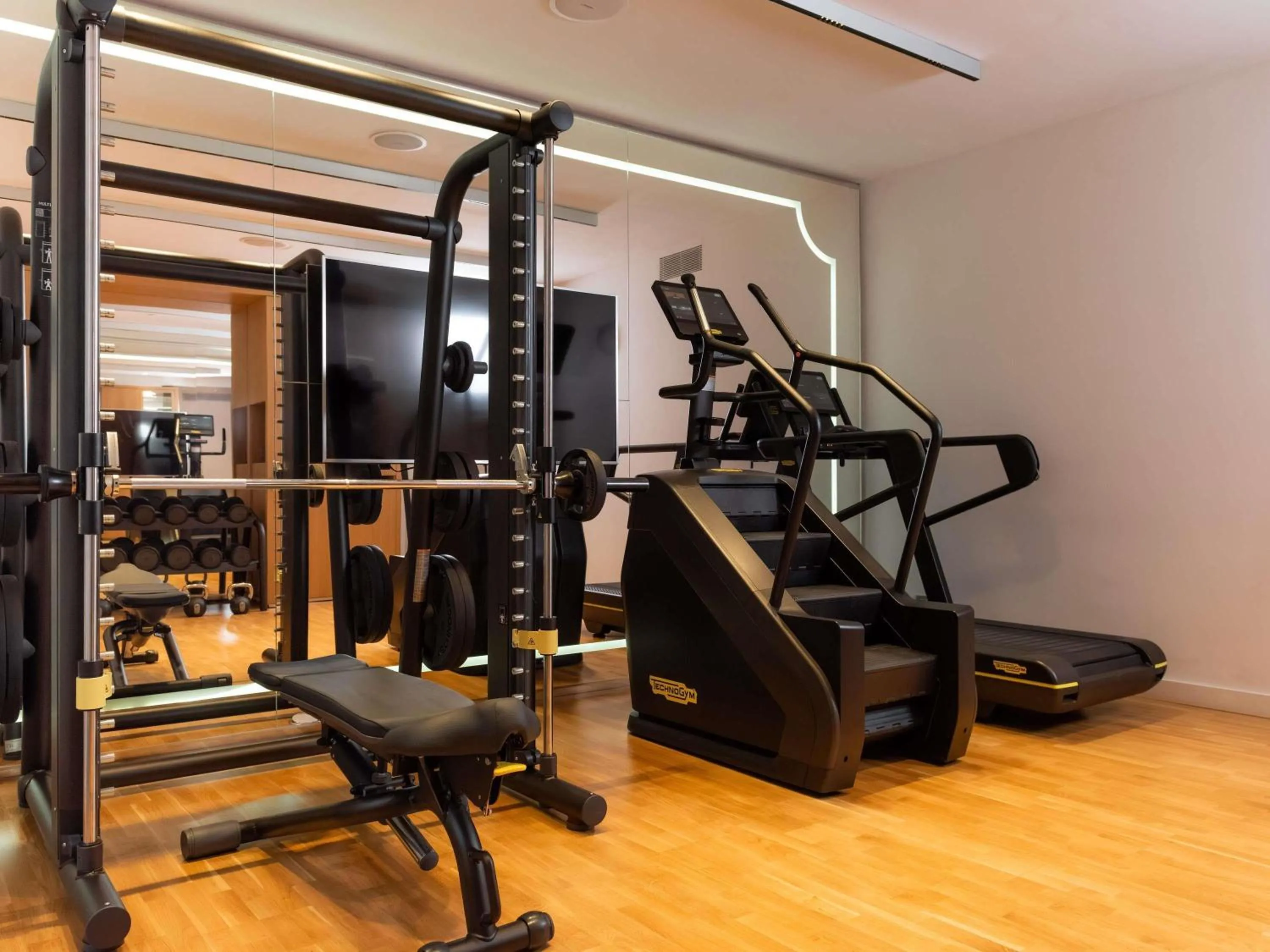 Fitness centre/facilities in Sofitel Roma Villa Borghese