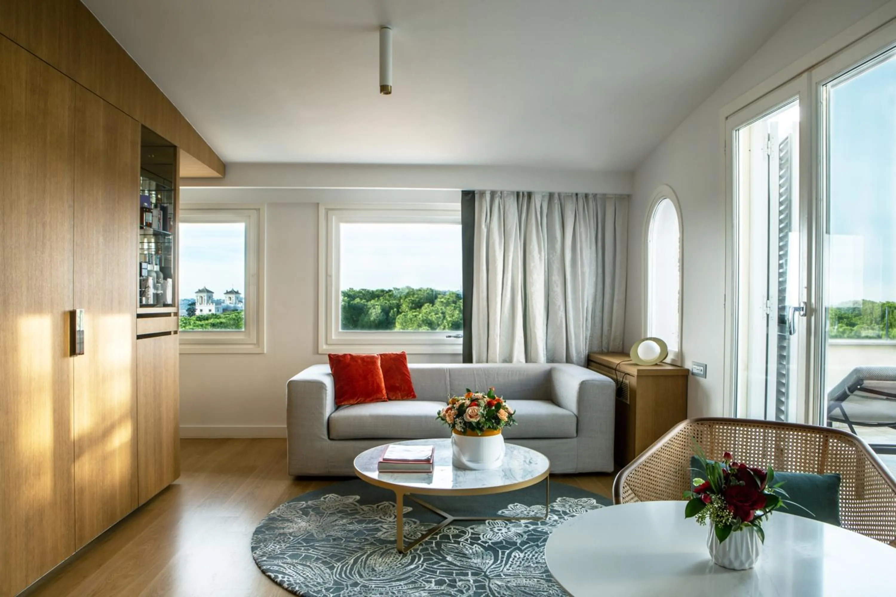 Living room in Sofitel Roma Villa Borghese