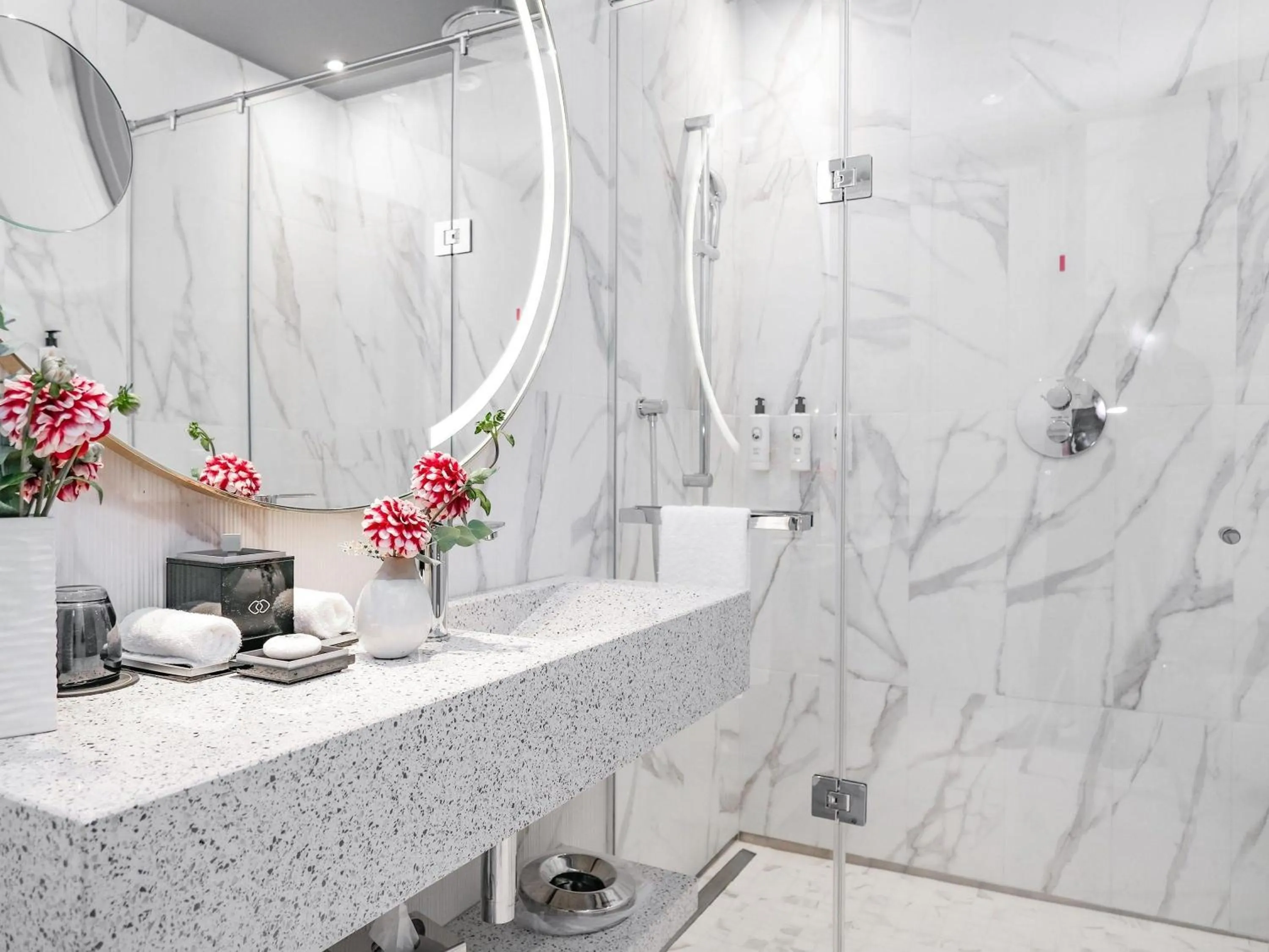 Bedroom in Sofitel Roma Villa Borghese