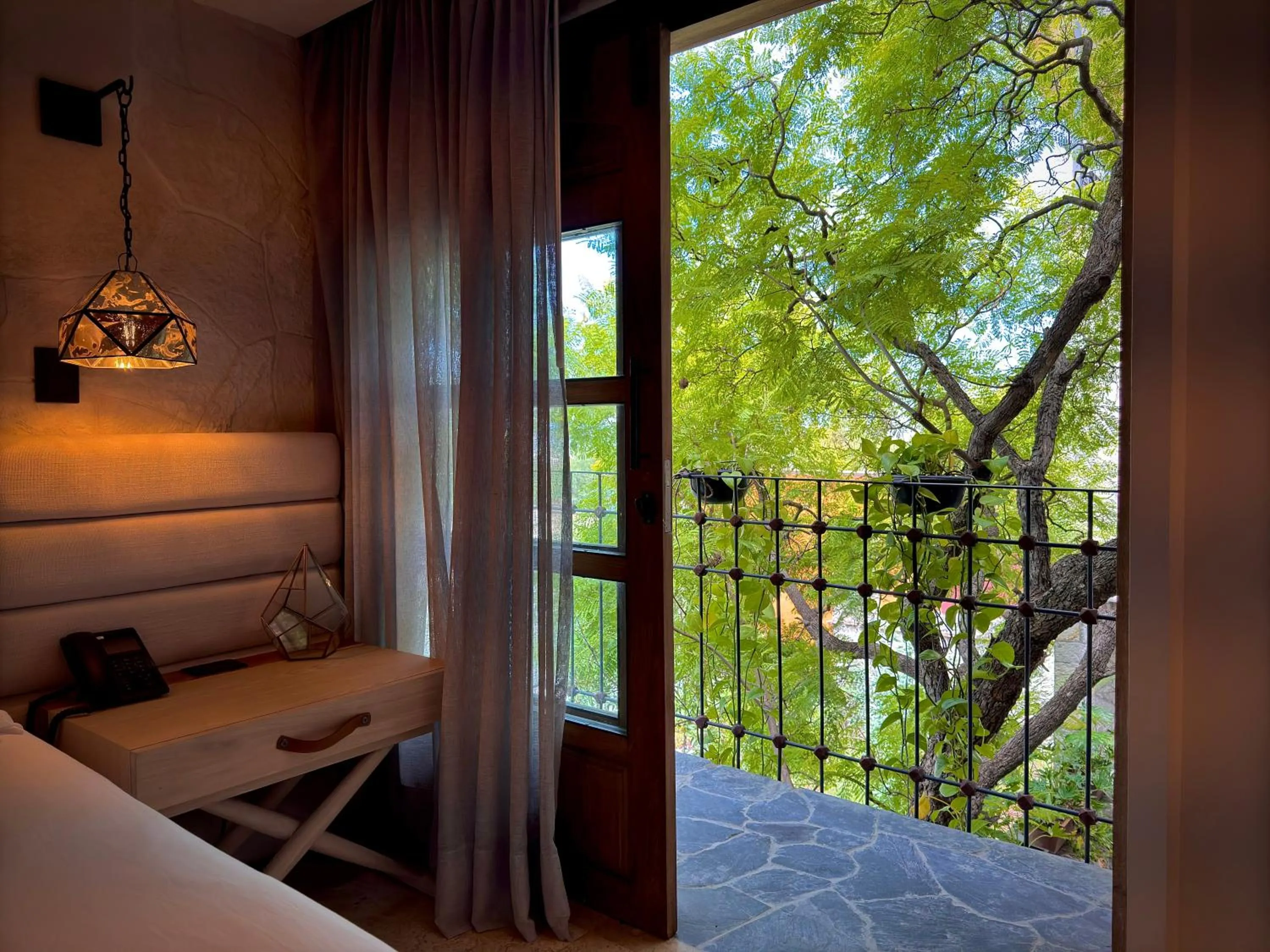 Balcony/Terrace, Bed in Hotel Boutique Casa Laja