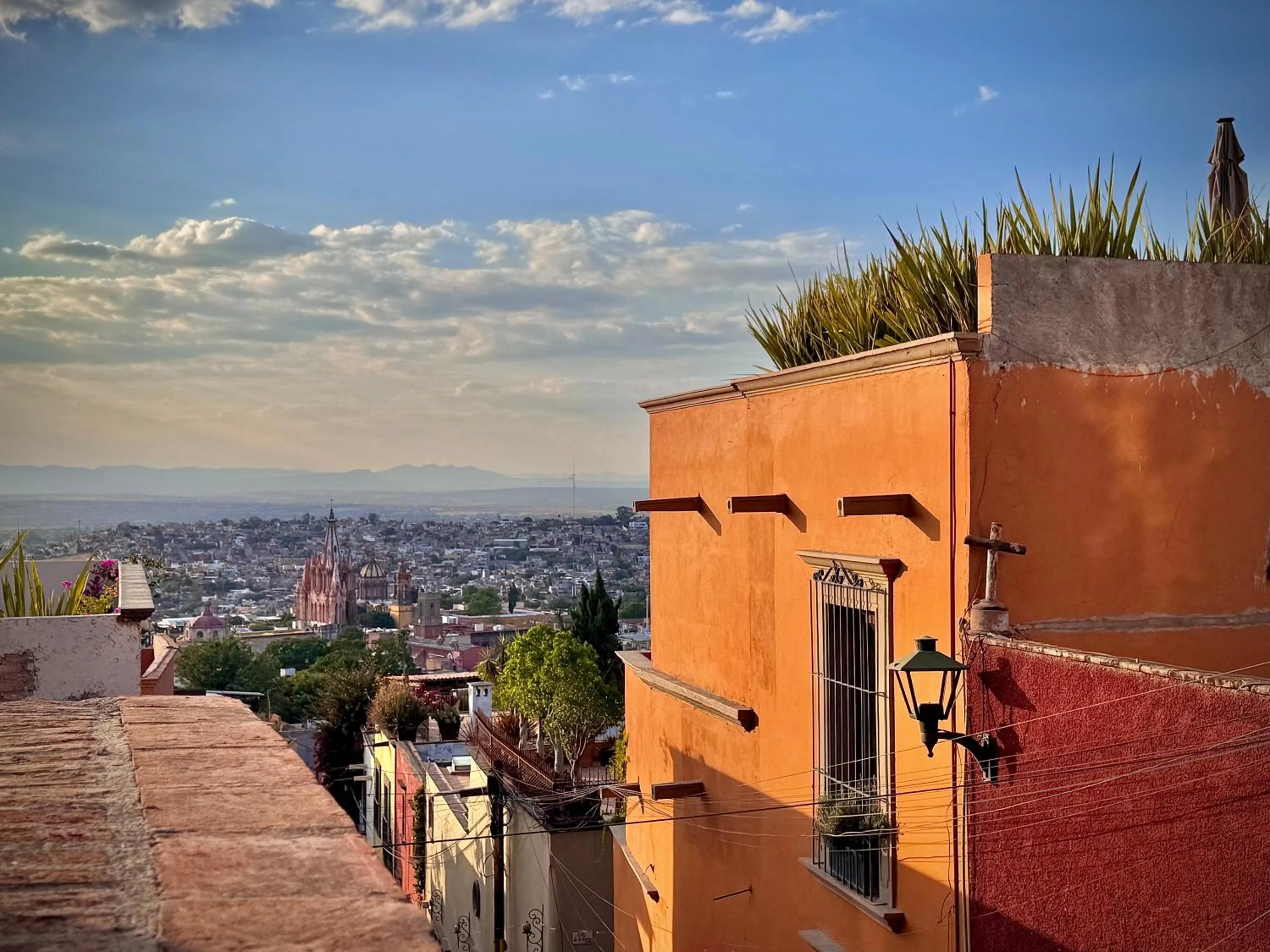 Property building in Hotel Boutique Casa Laja