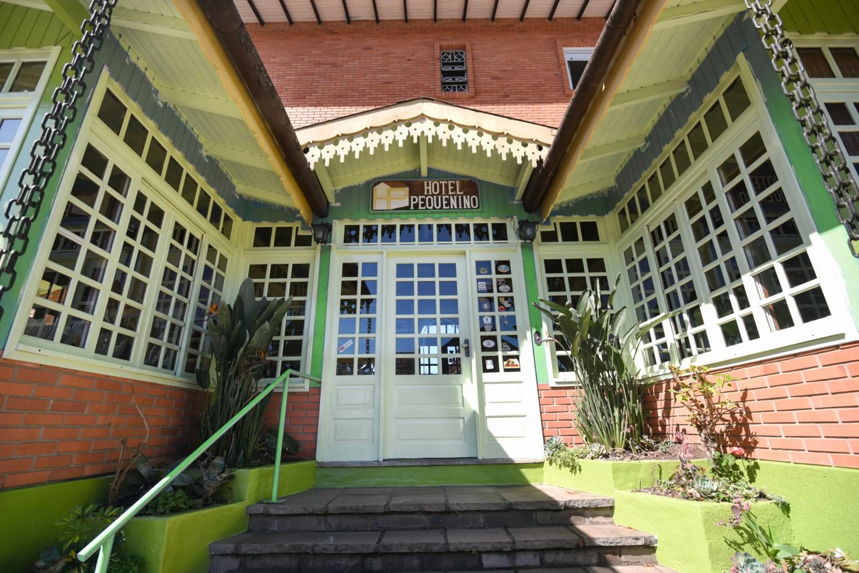 Property building in Hotel Pequenino