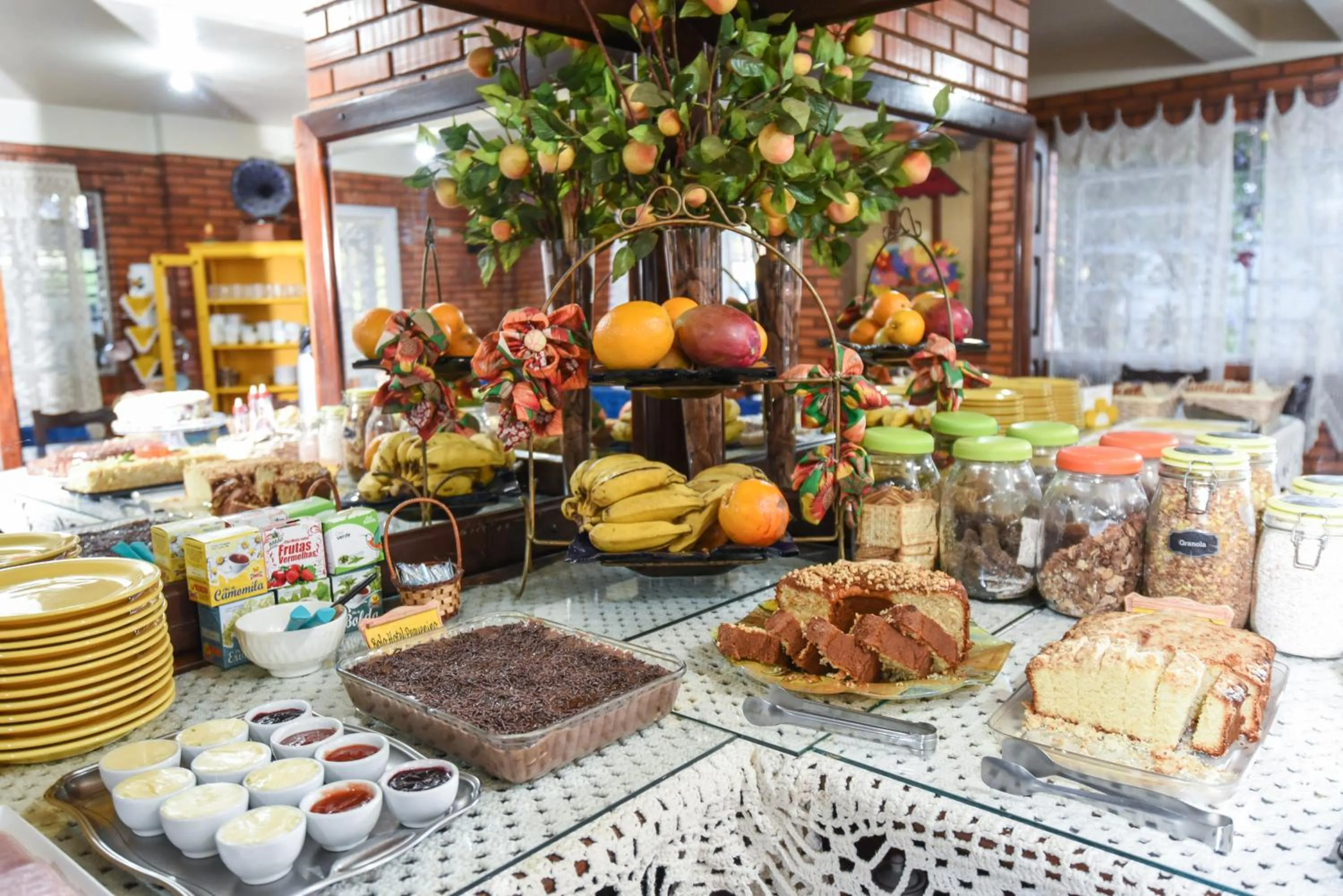 Breakfast in Hotel Pequenino