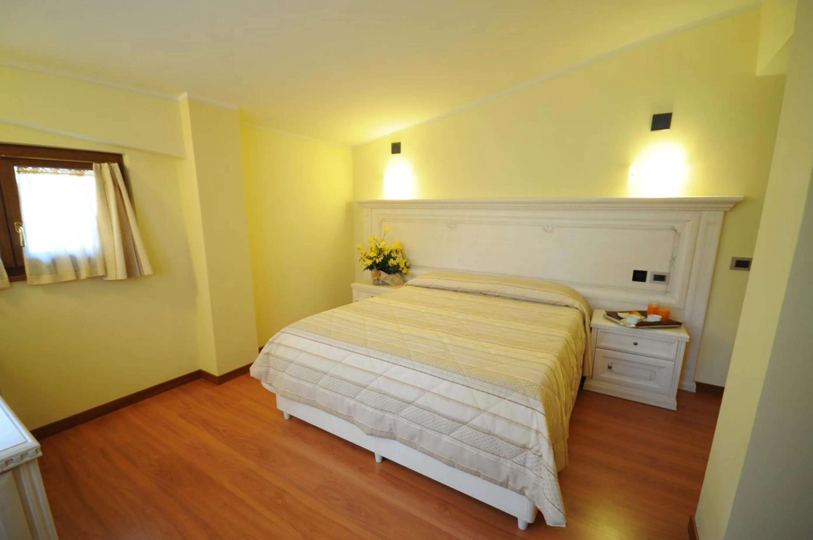 Bedroom, Bed in Hotel Panoramic Montepulciano