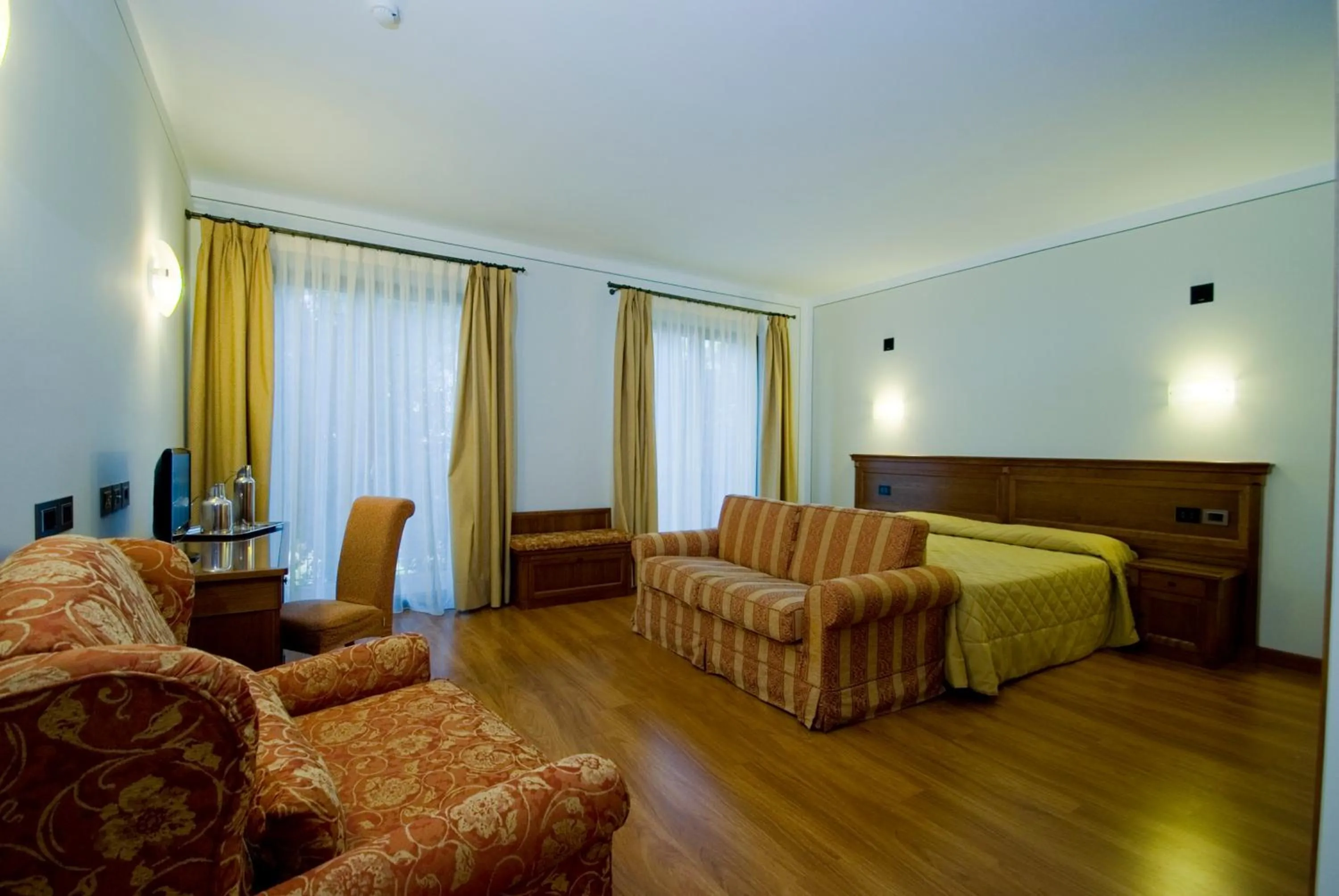 Bedroom, Bed in Hotel Panoramic Montepulciano