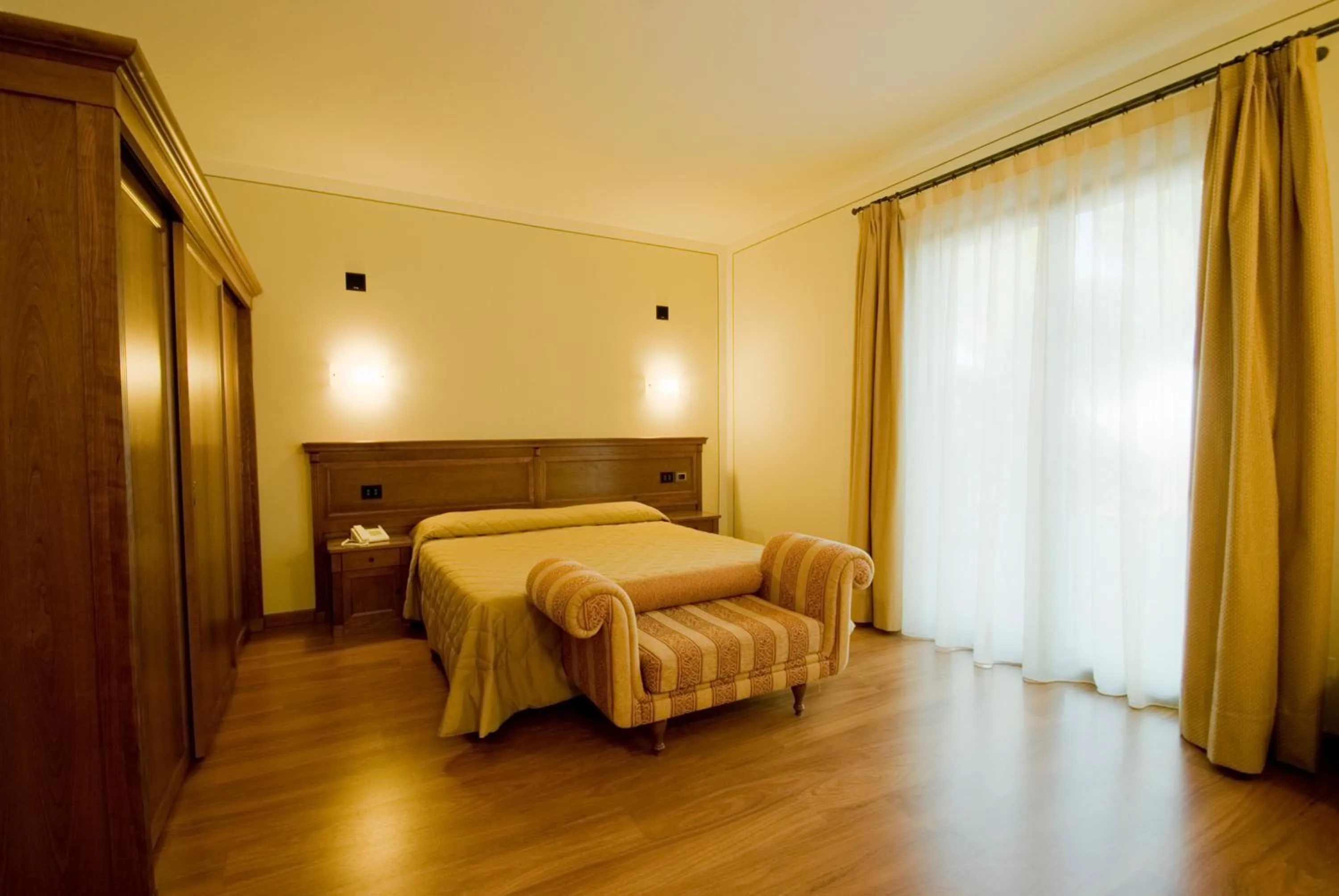 Bedroom, Bed in Hotel Panoramic Montepulciano