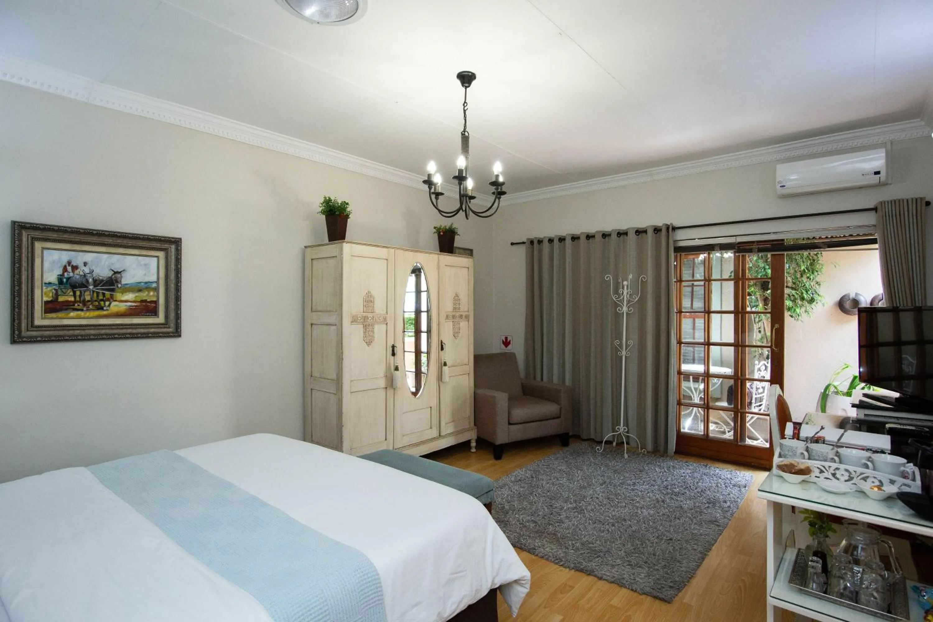 Bed in Oleander Guest House