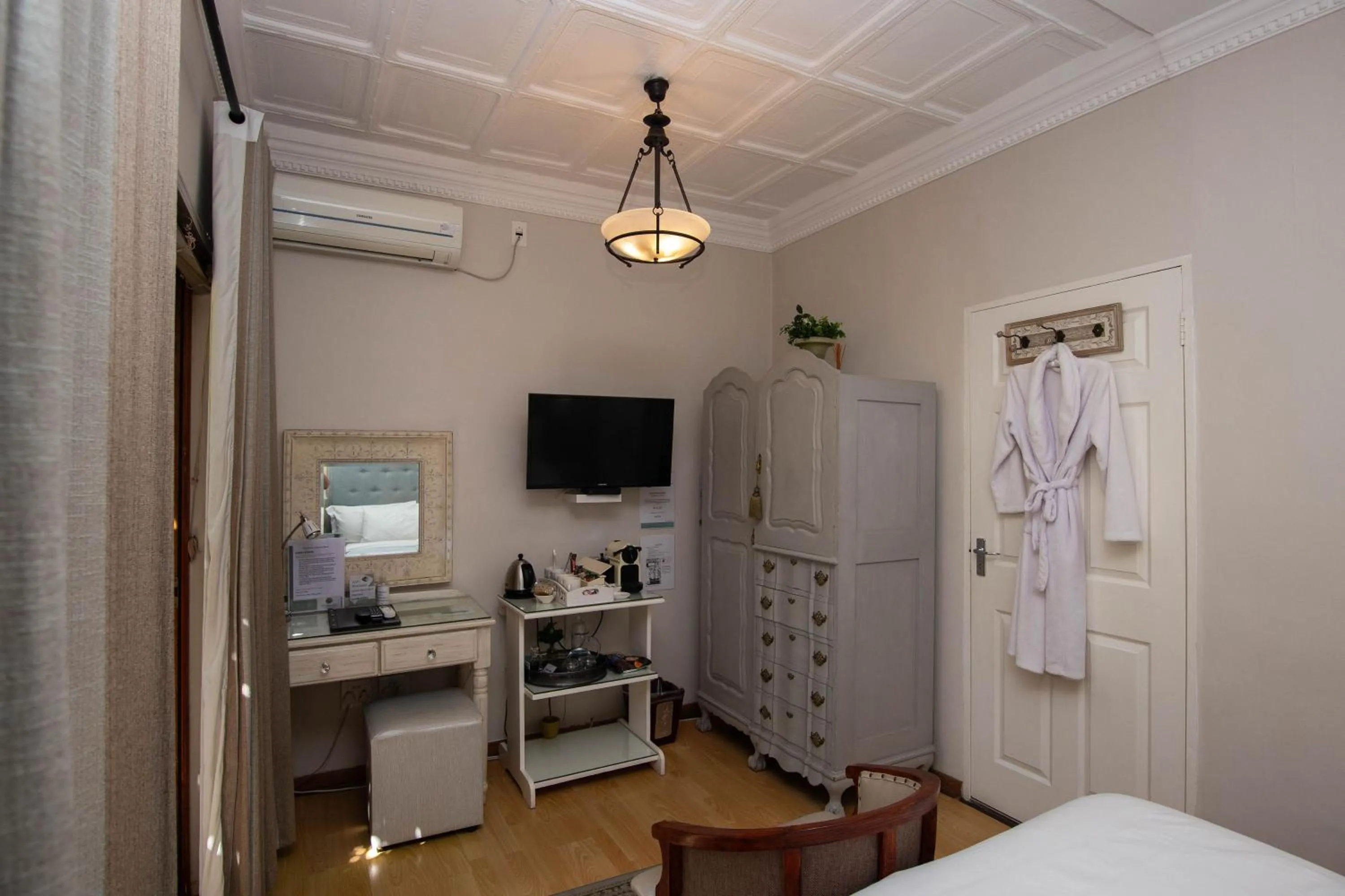 Bed in Oleander Guest House