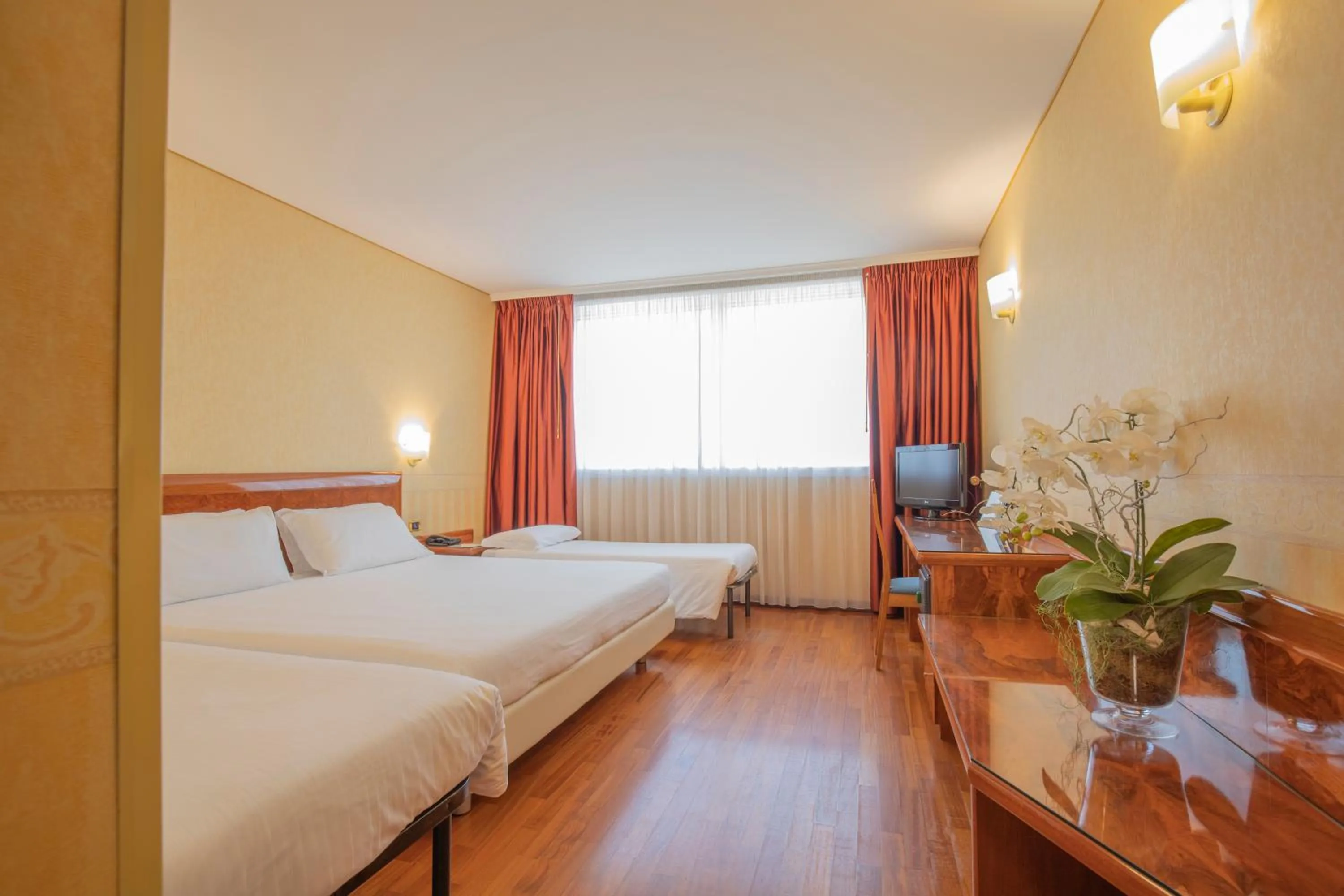 Bed in Montresor Hotel Tower