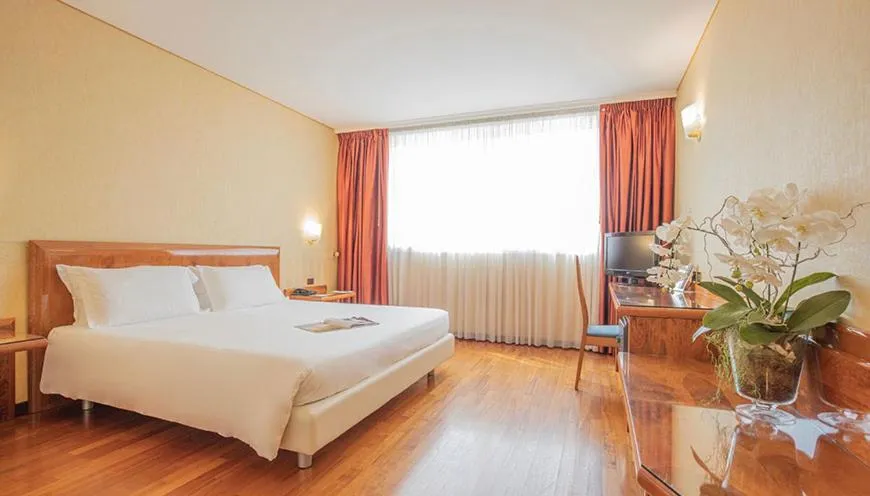 Bed in Montresor Hotel Tower