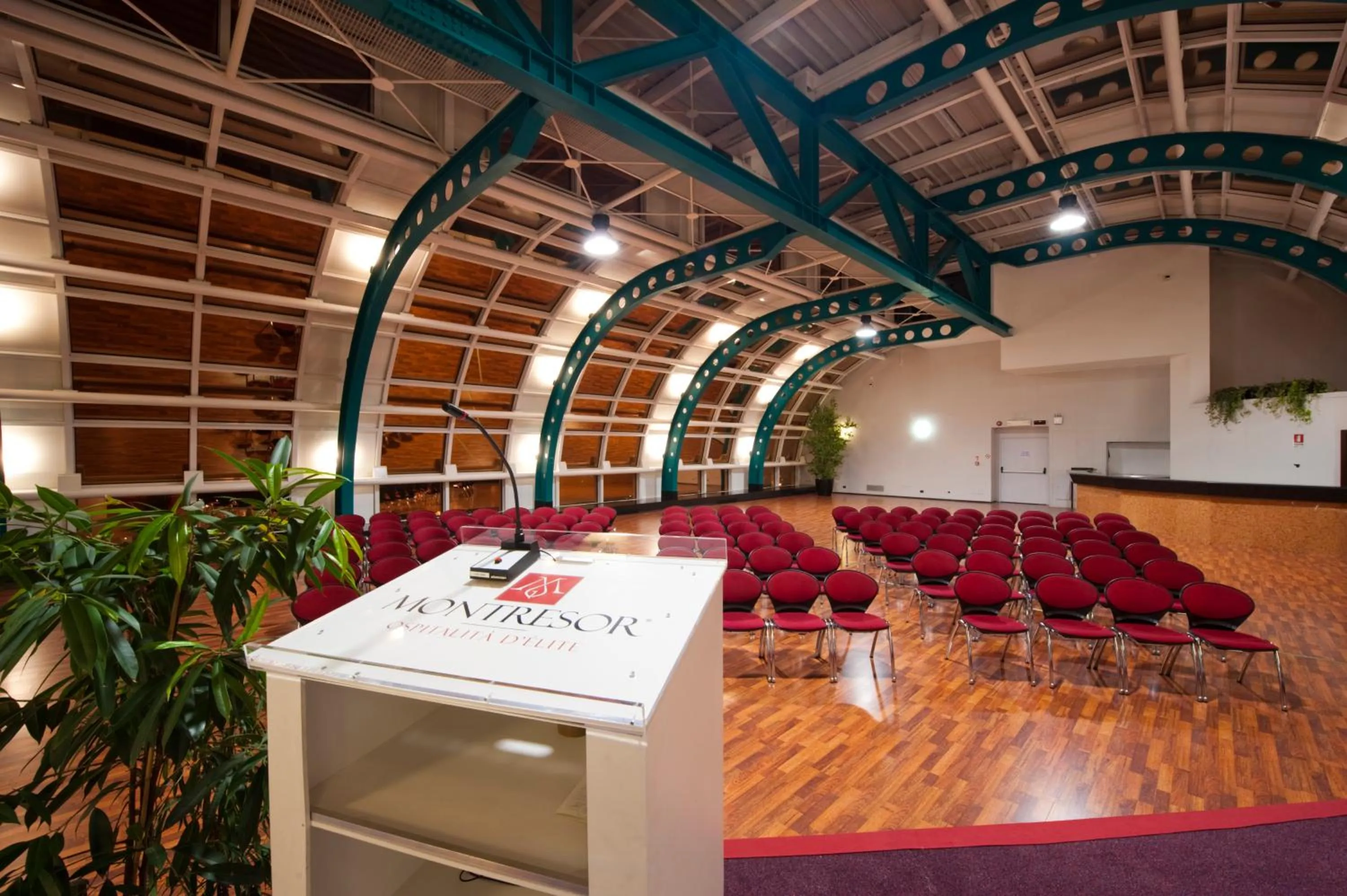 Montresor Hotel Tower