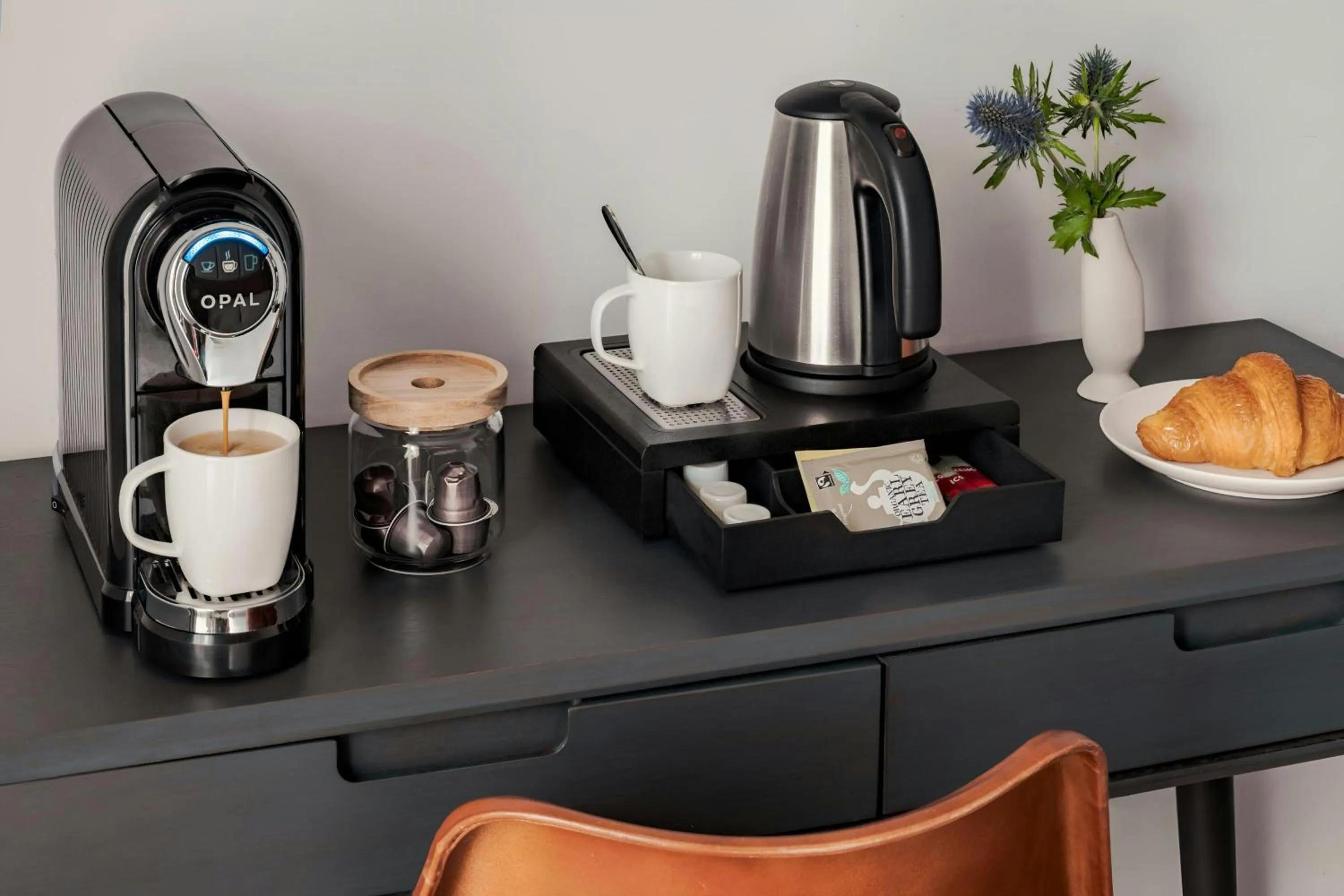Bedroom in The Henry Hotel Bayswater, Sonder by Marriott Bonvoy
