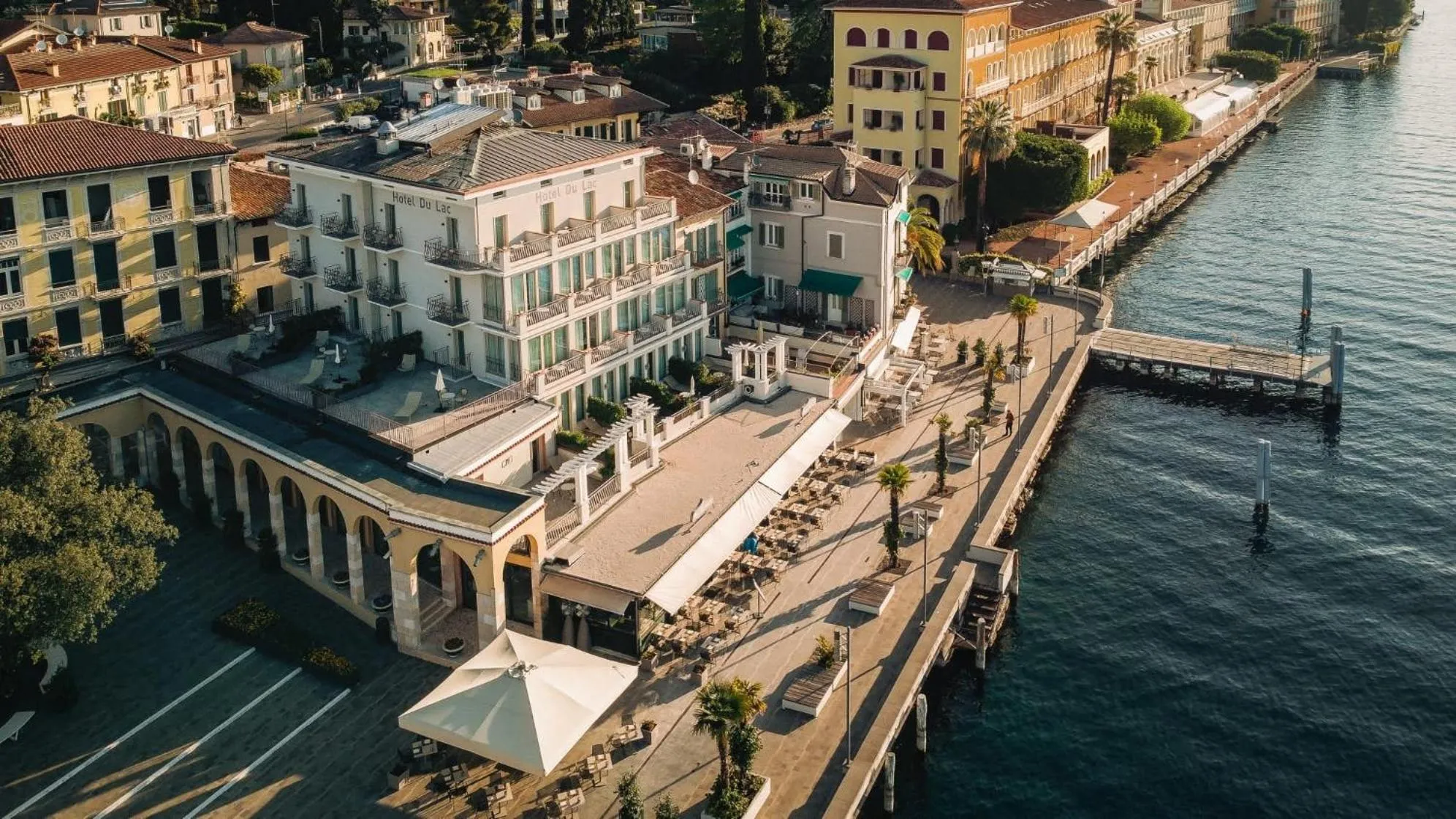 Property building in Hotel Du Lac Gardone Riviera