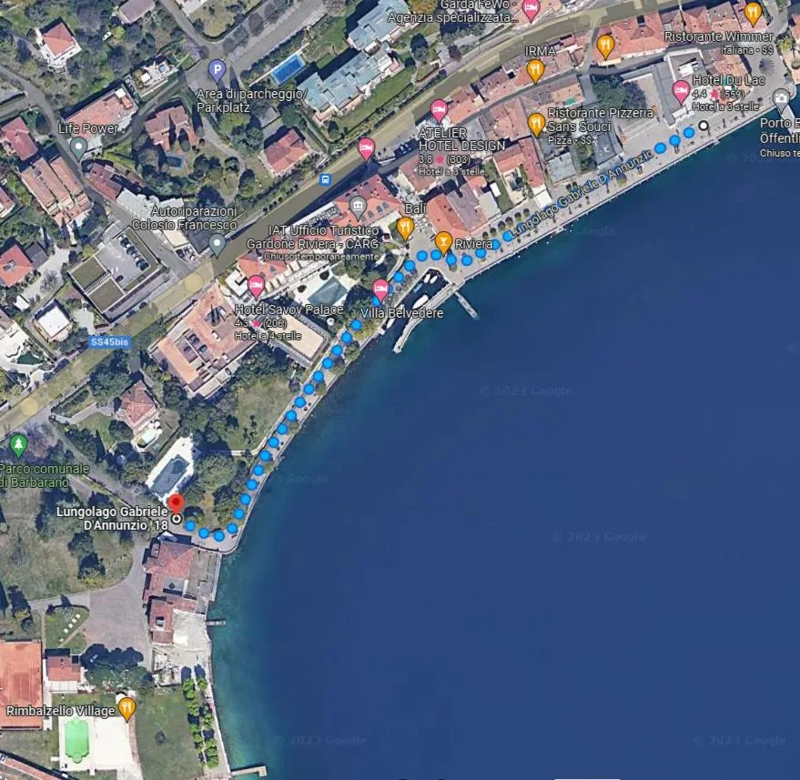 Beach in Hotel Du Lac Gardone Riviera