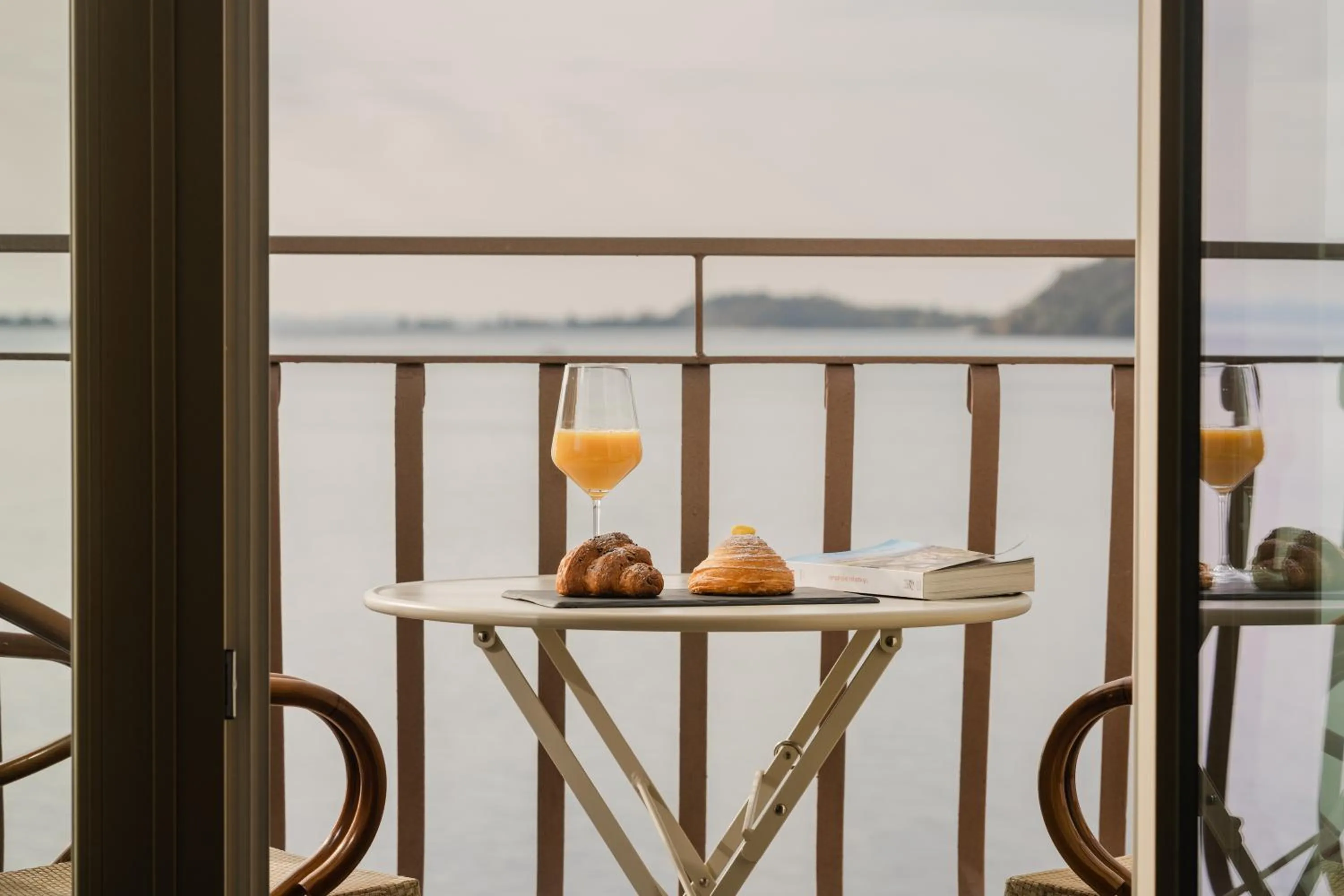 Breakfast in Hotel Du Lac Gardone Riviera