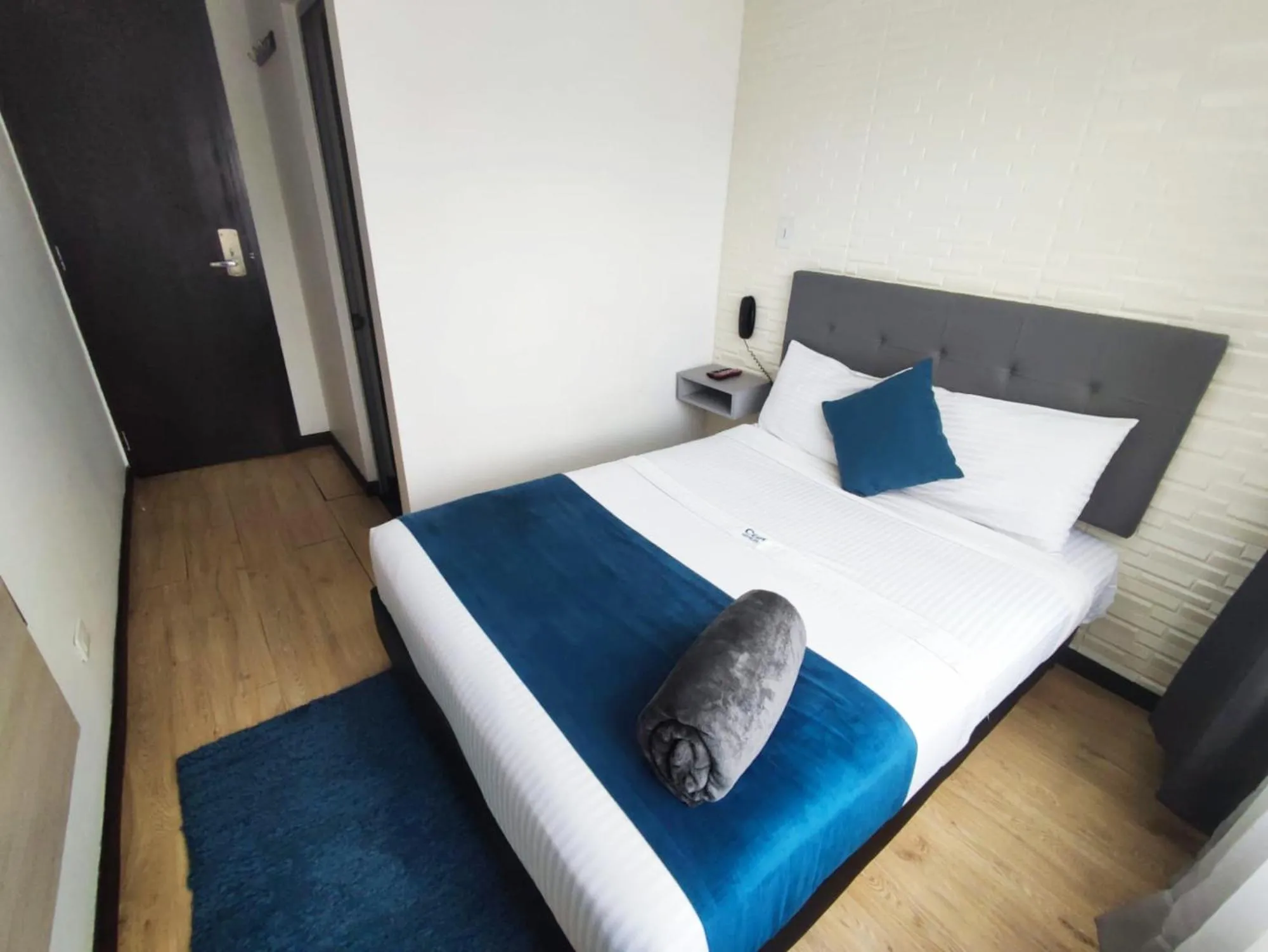 Bed in Hotel CGH Bogota Airport