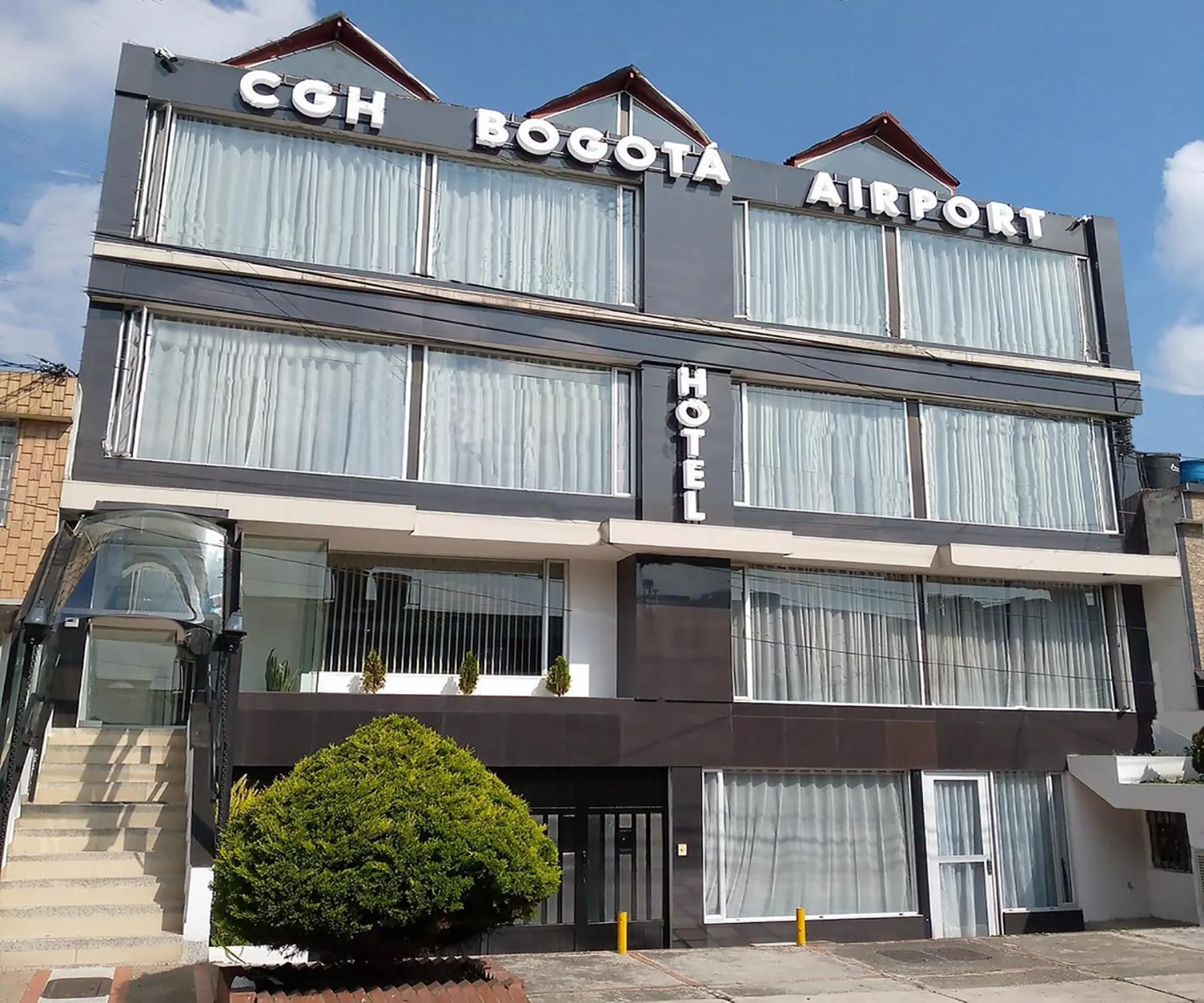 Property building in Hotel CGH Bogota Airport