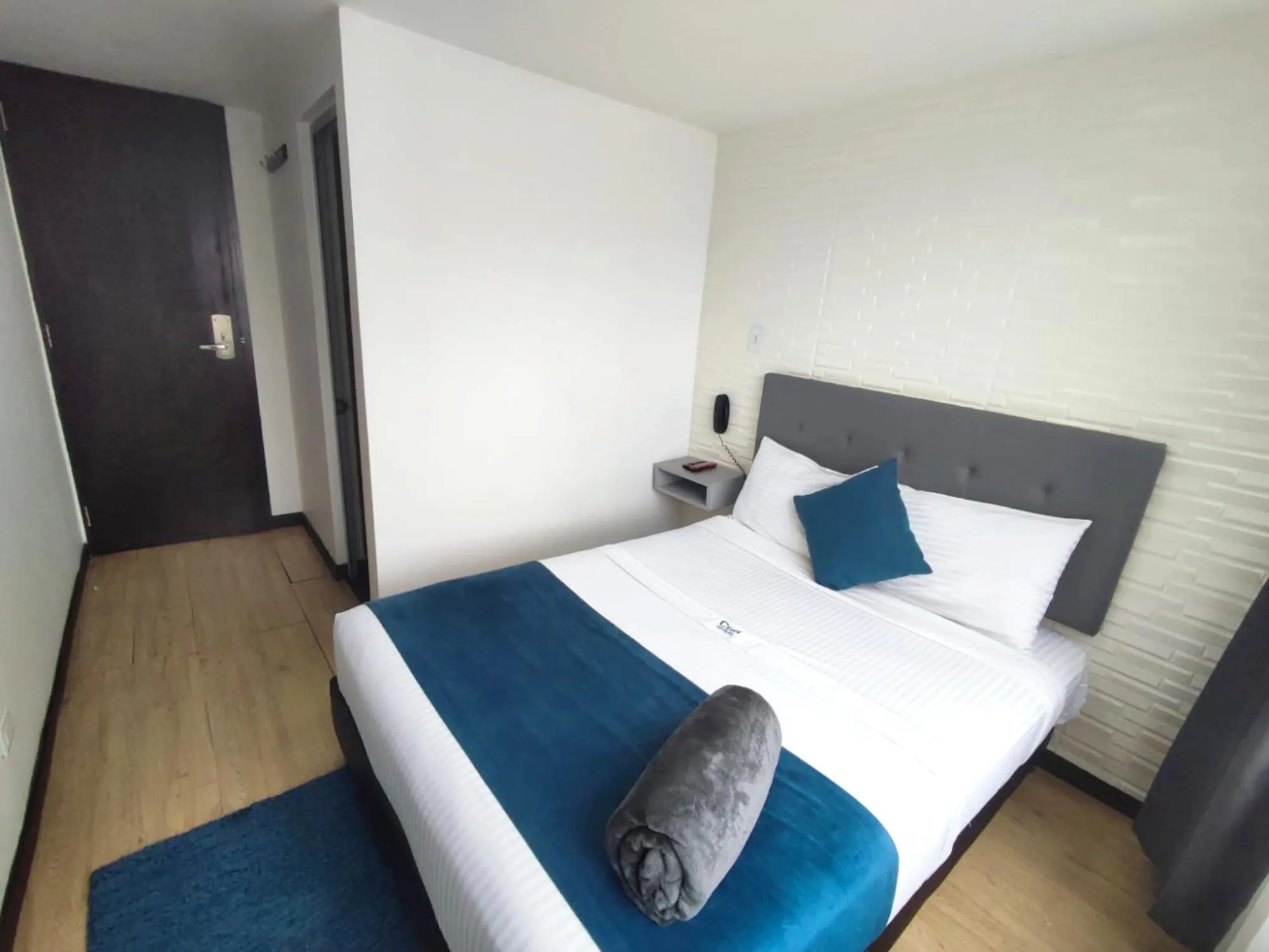 Bed in Hotel CGH Bogota Airport