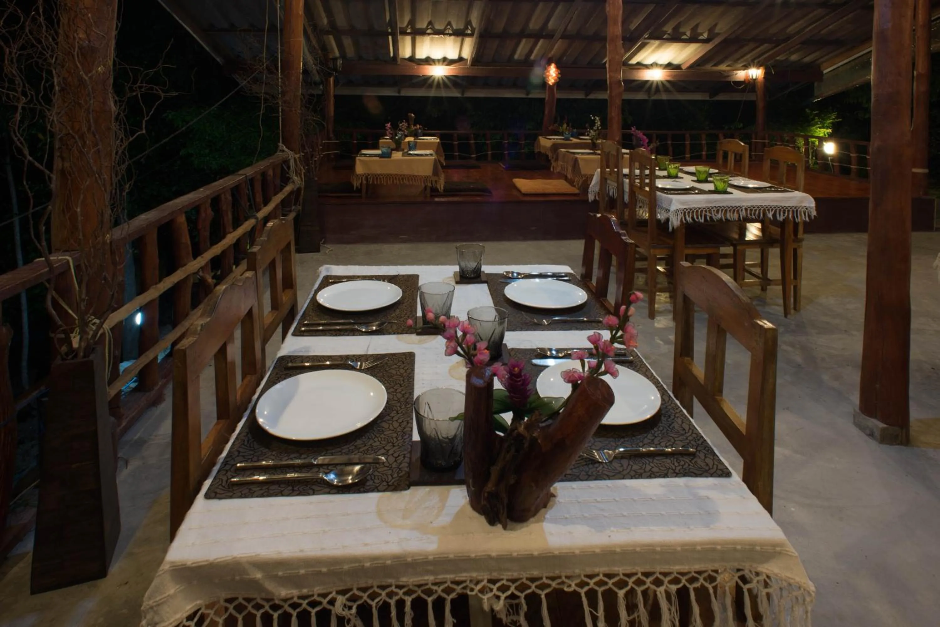 Restaurant/places to eat in Sun Moon Star Resort Koh Phangan