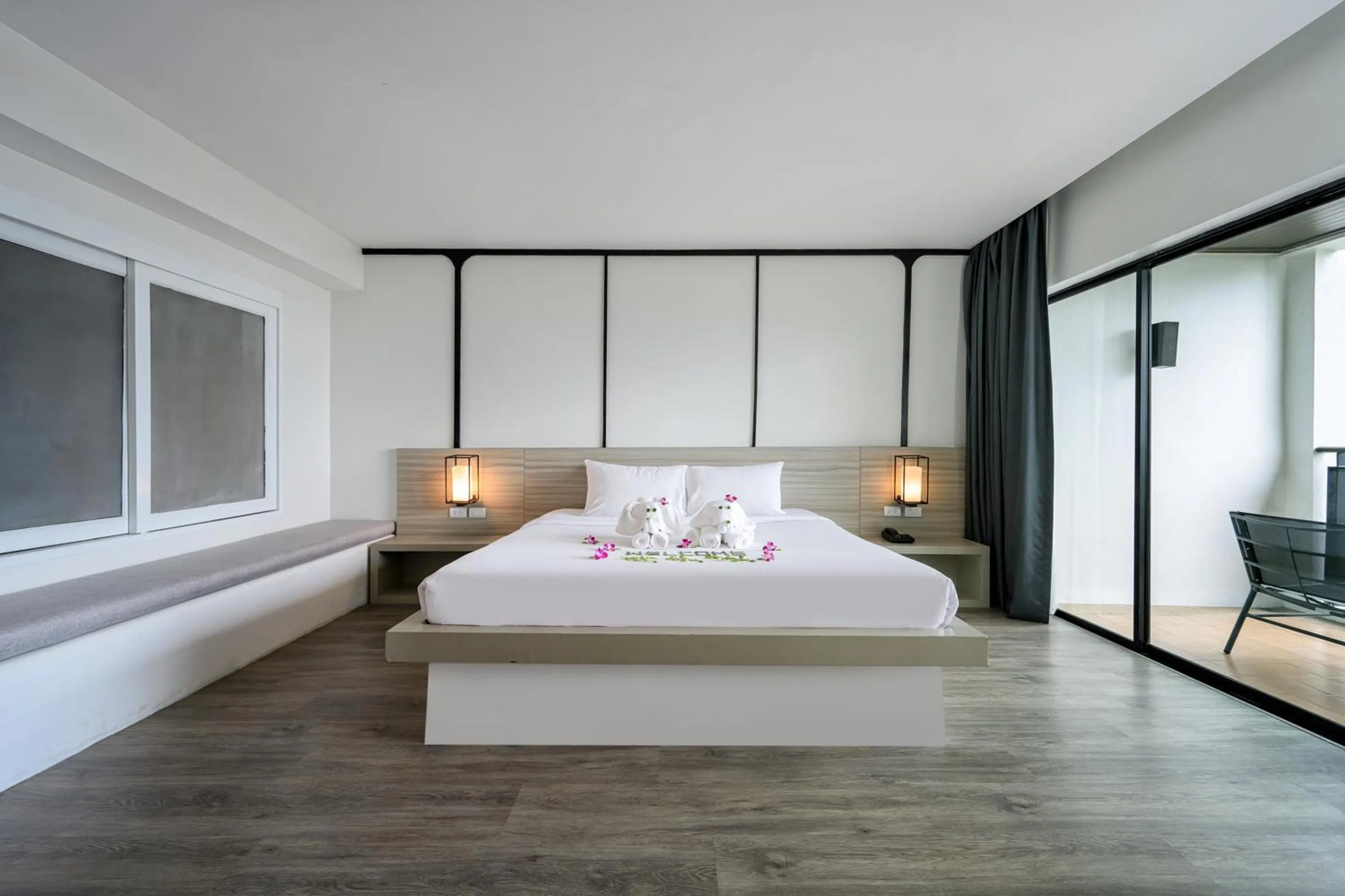 Bedroom, Bed in Andamantra Resort and Villa Phuket