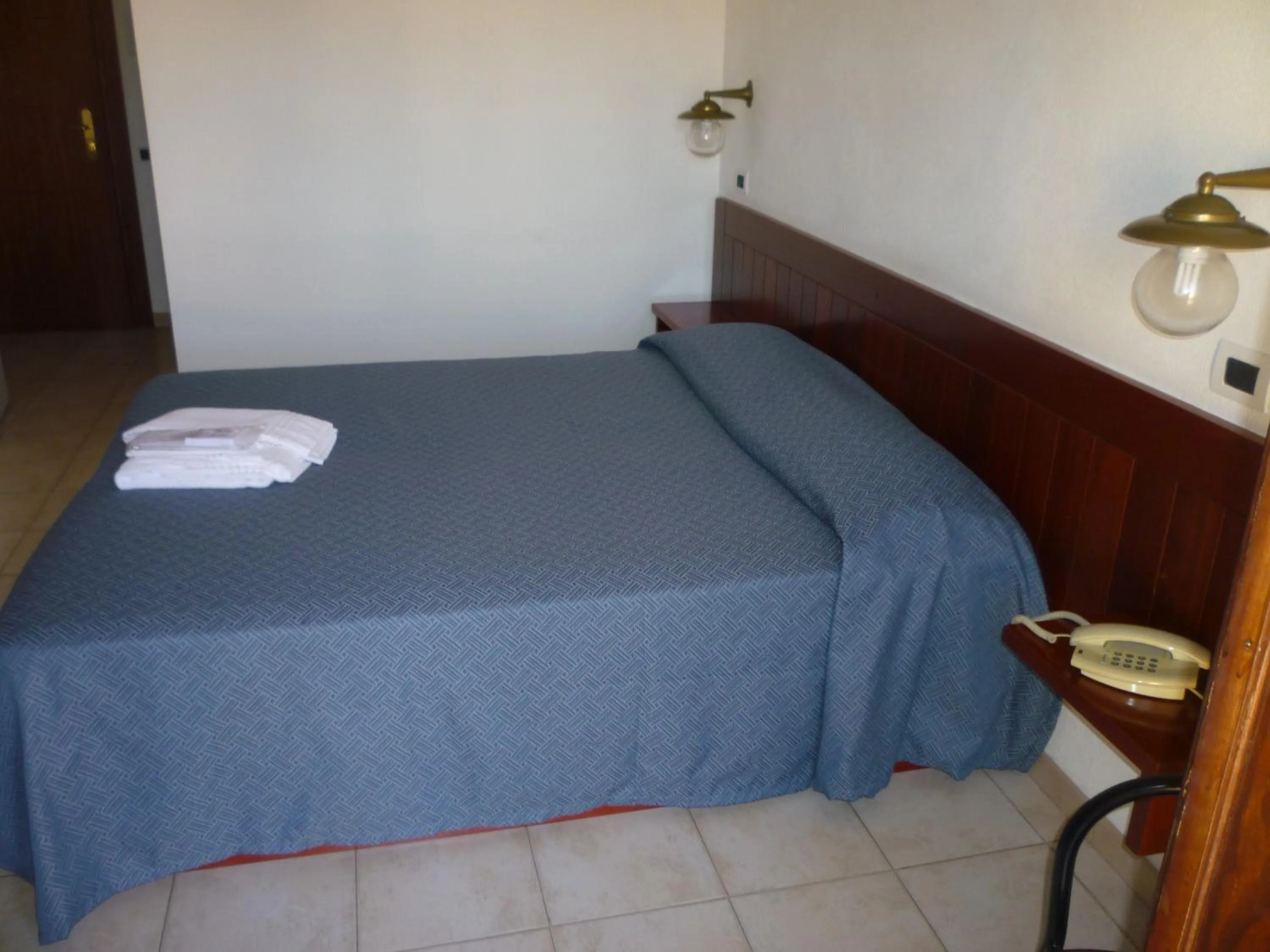 Bed in Hotel L'Ancora