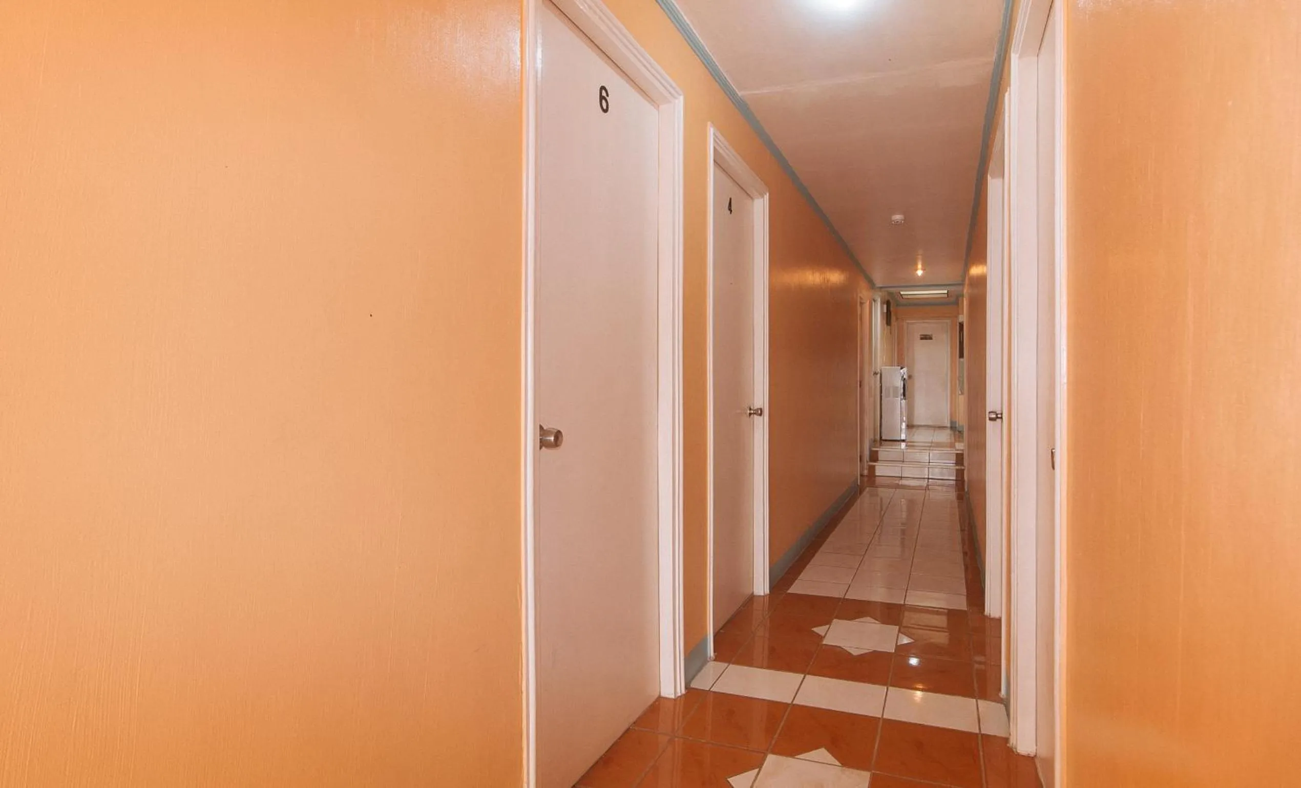 Area and facilities in RedDoorz at Amora Villa Apartelle