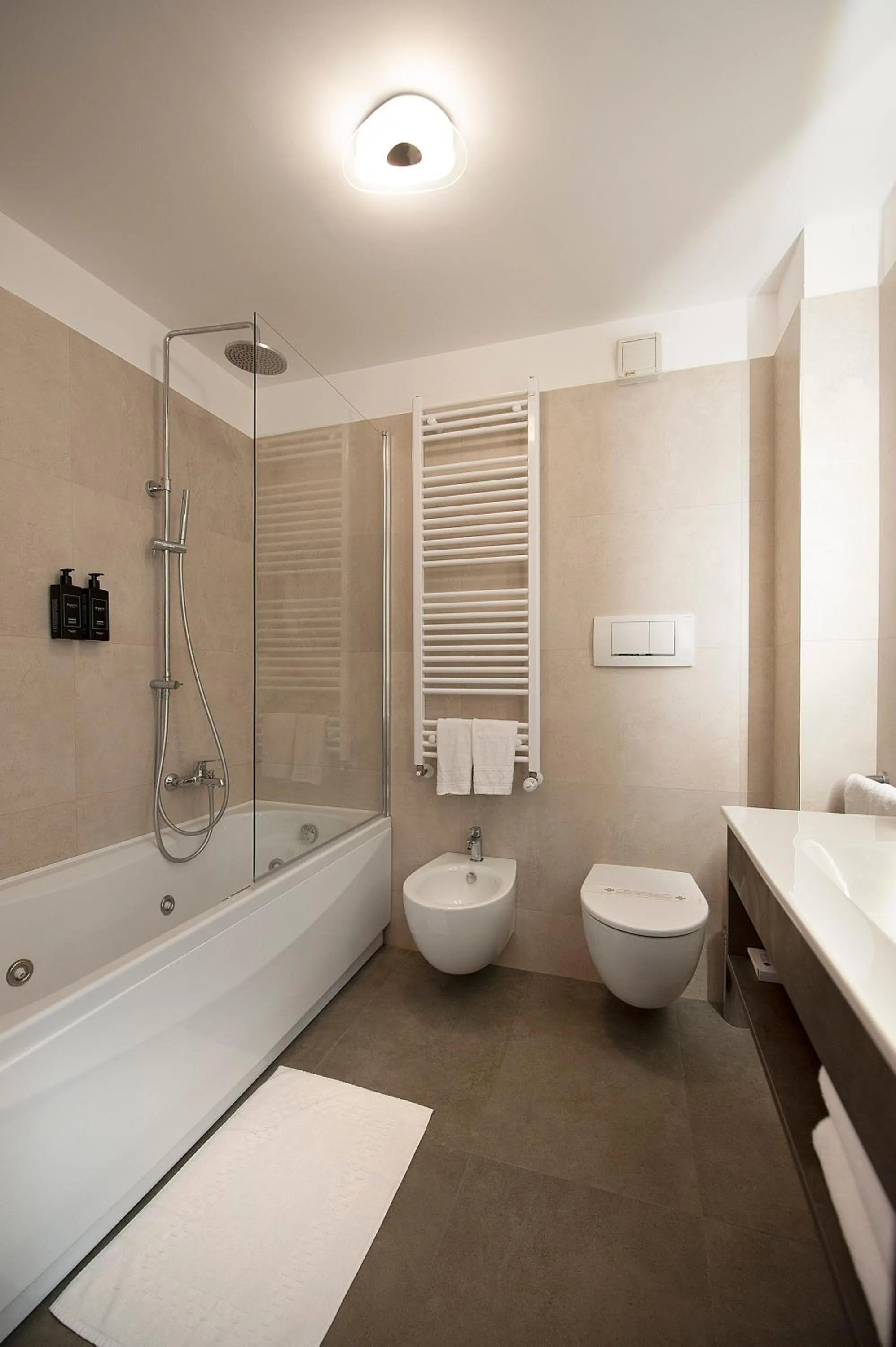 Bathroom in Relais dell'Olmo