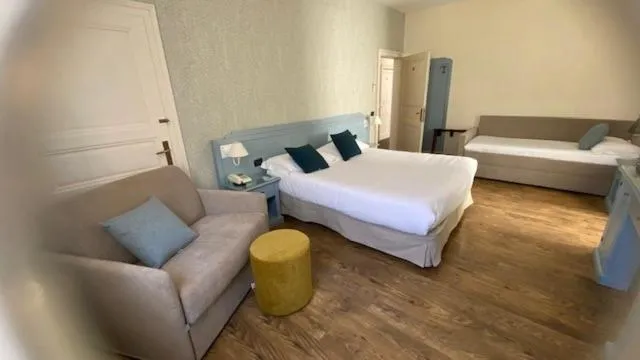 Bed in Hotel Villa Aurora