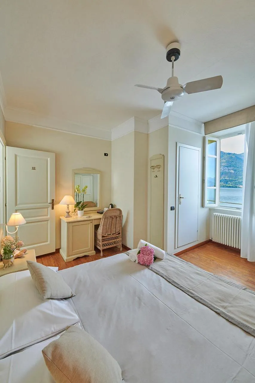 Bedroom, Bed in Hotel Villa Aurora